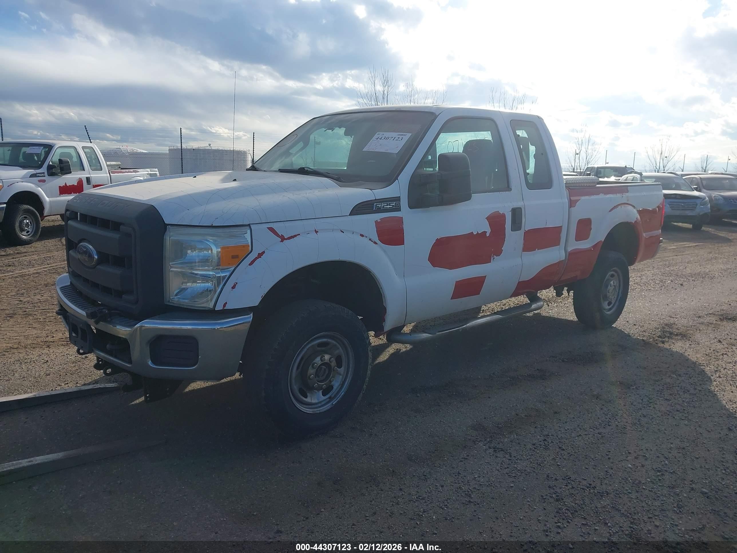 FORD F-250 image 2