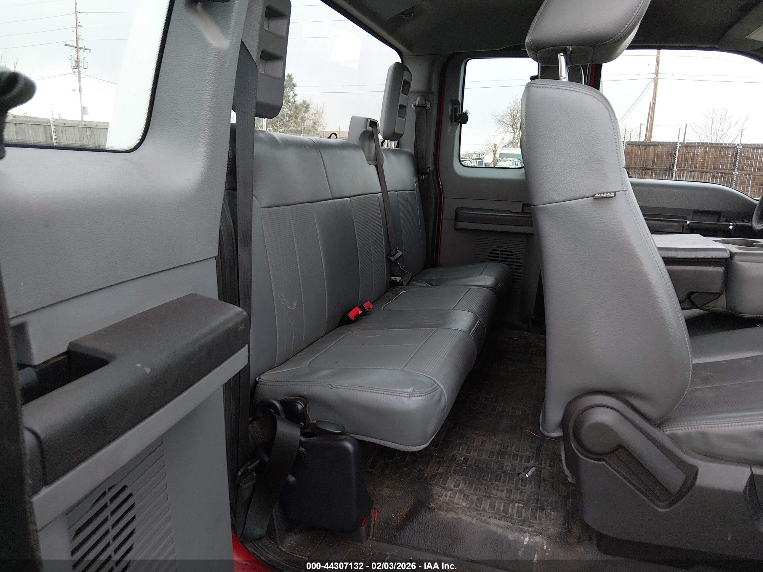 FORD F-350 image 8