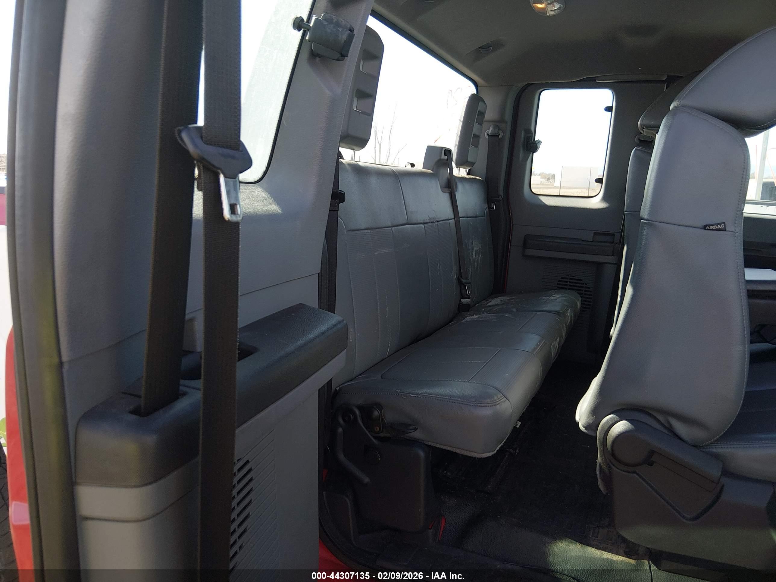 FORD F-250 image 8