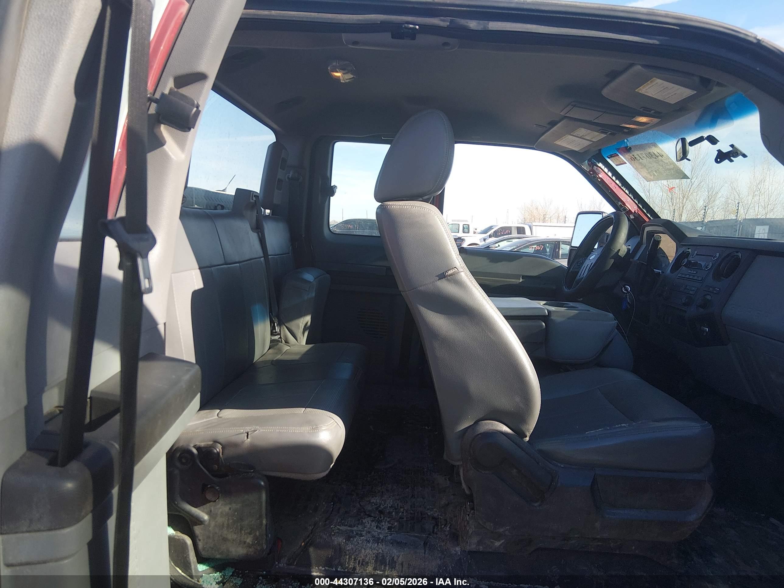 FORD F-250 image 8