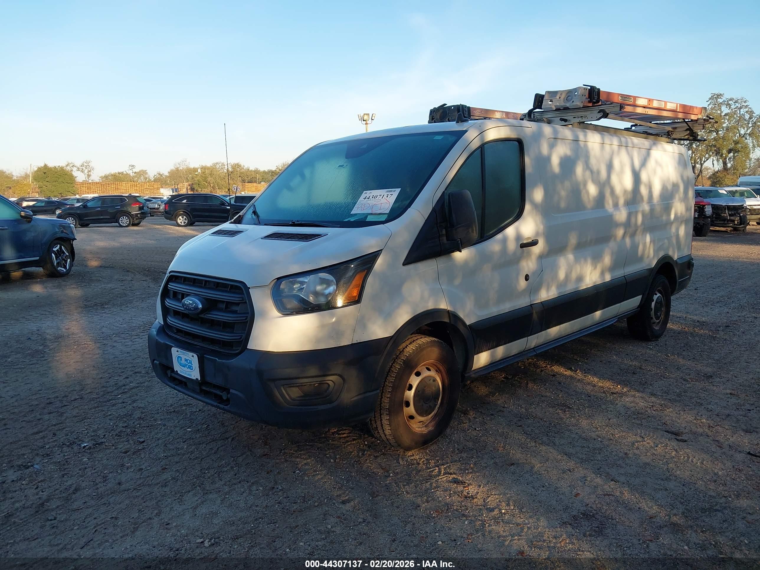 FORD TRANSIT-250 image 6