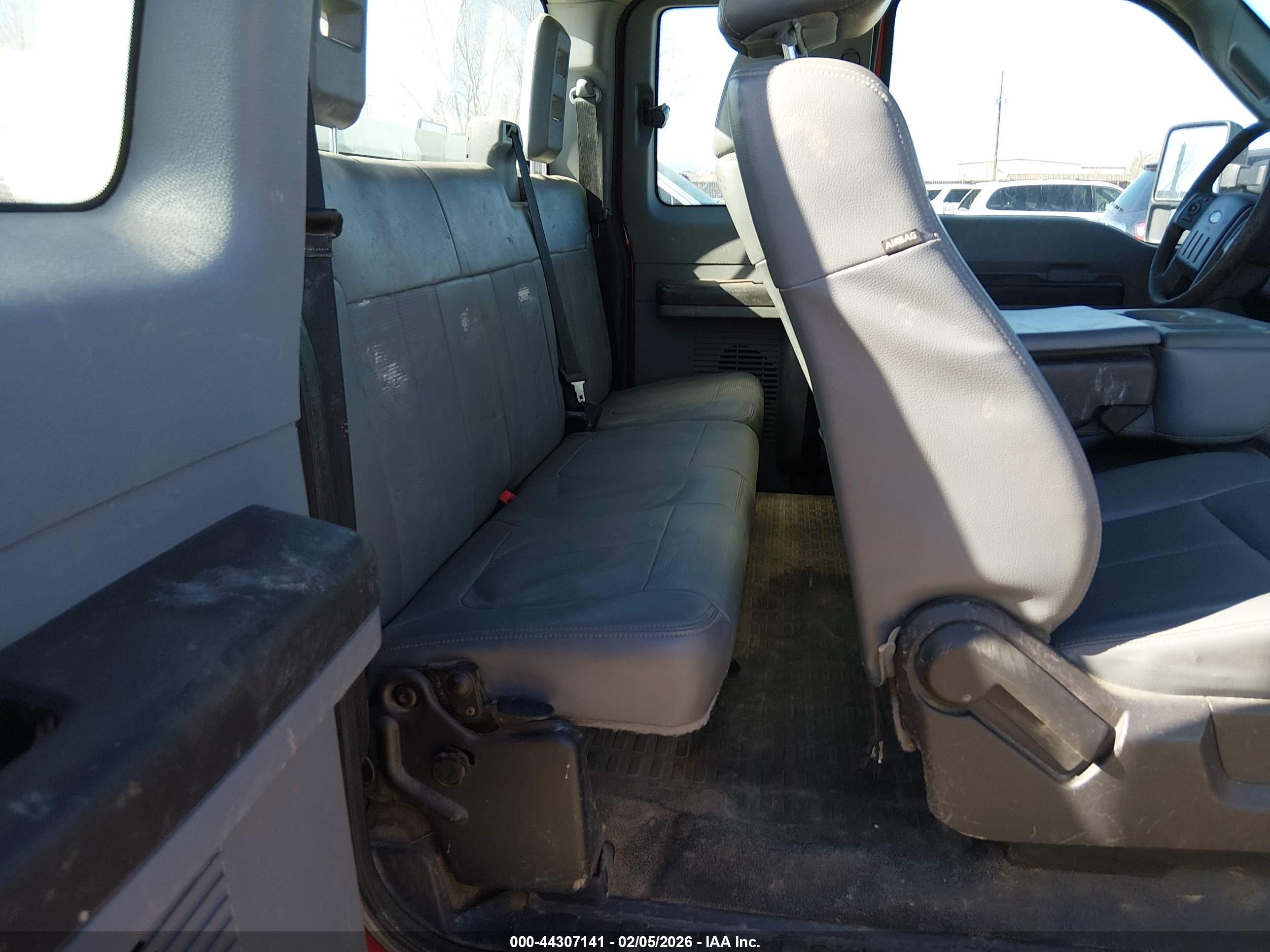 FORD F-250 image 8