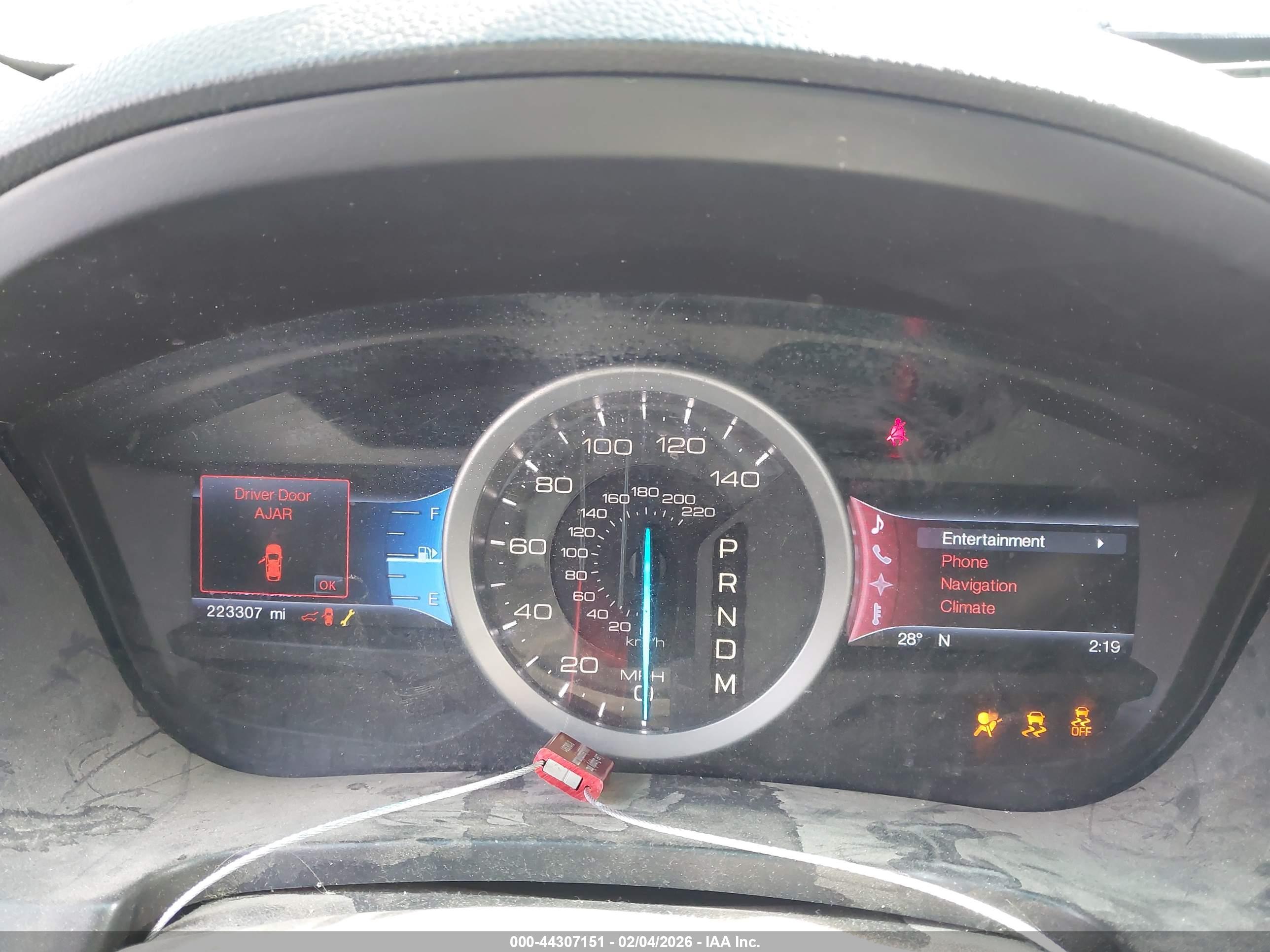 FORD EXPLORER image 7
