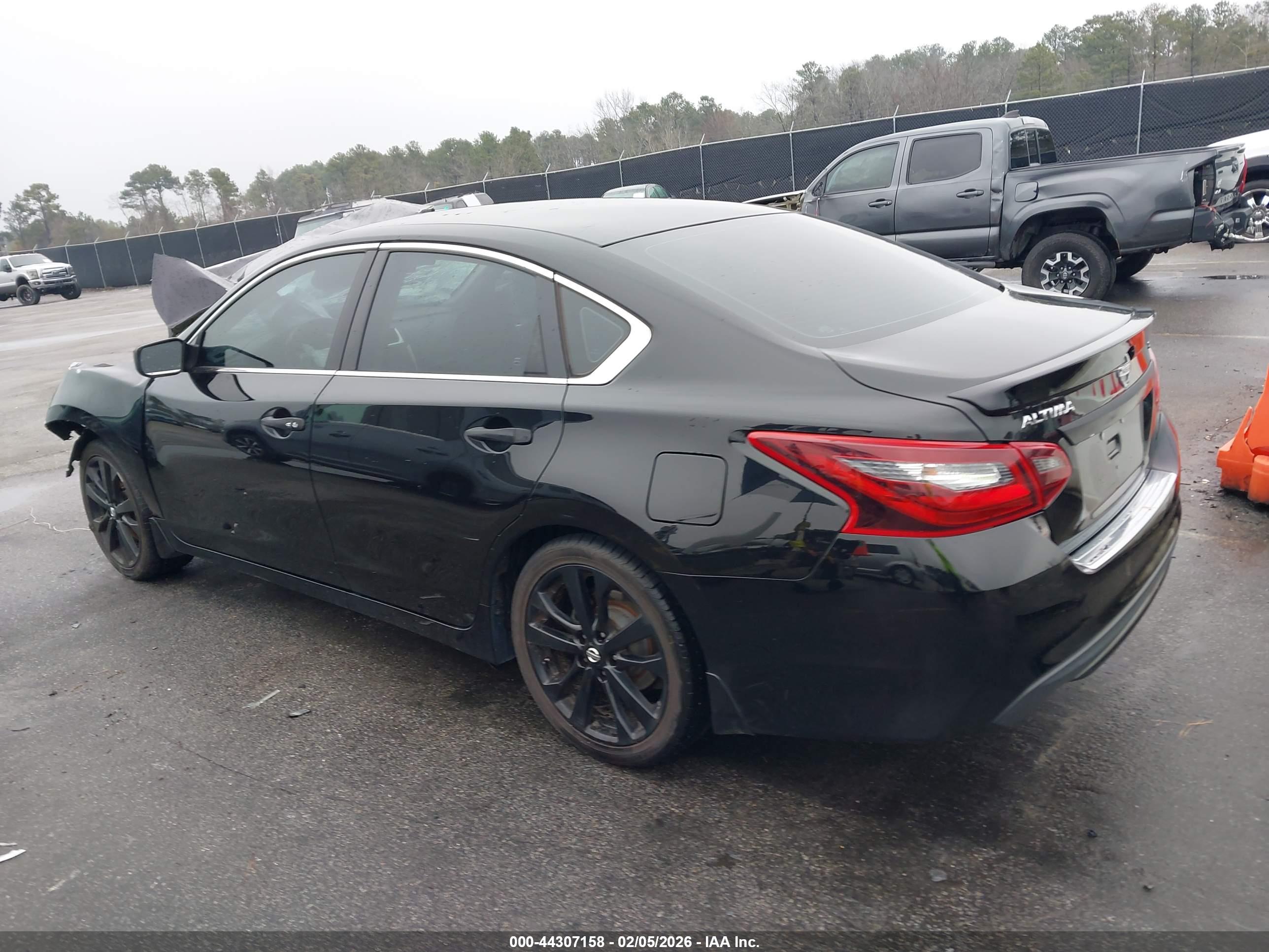 NISSAN ALTIMA image 3