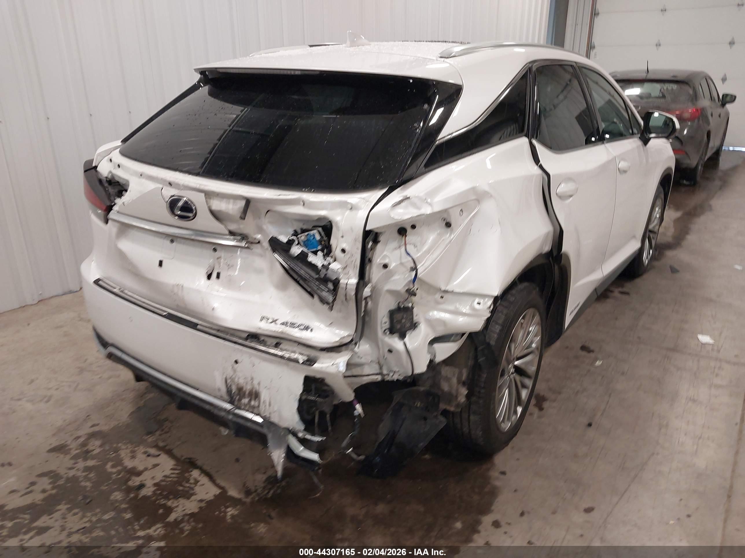 LEXUS RX image 6