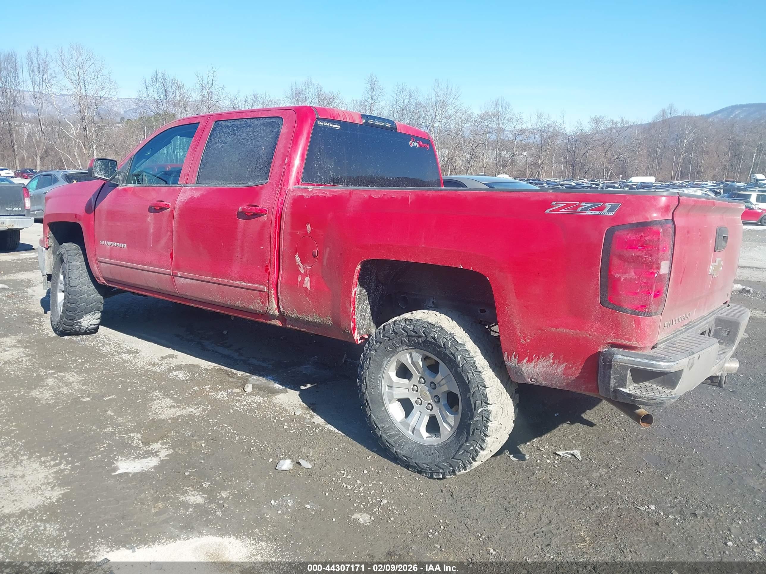 CHEVROLET SILVERADO image 3