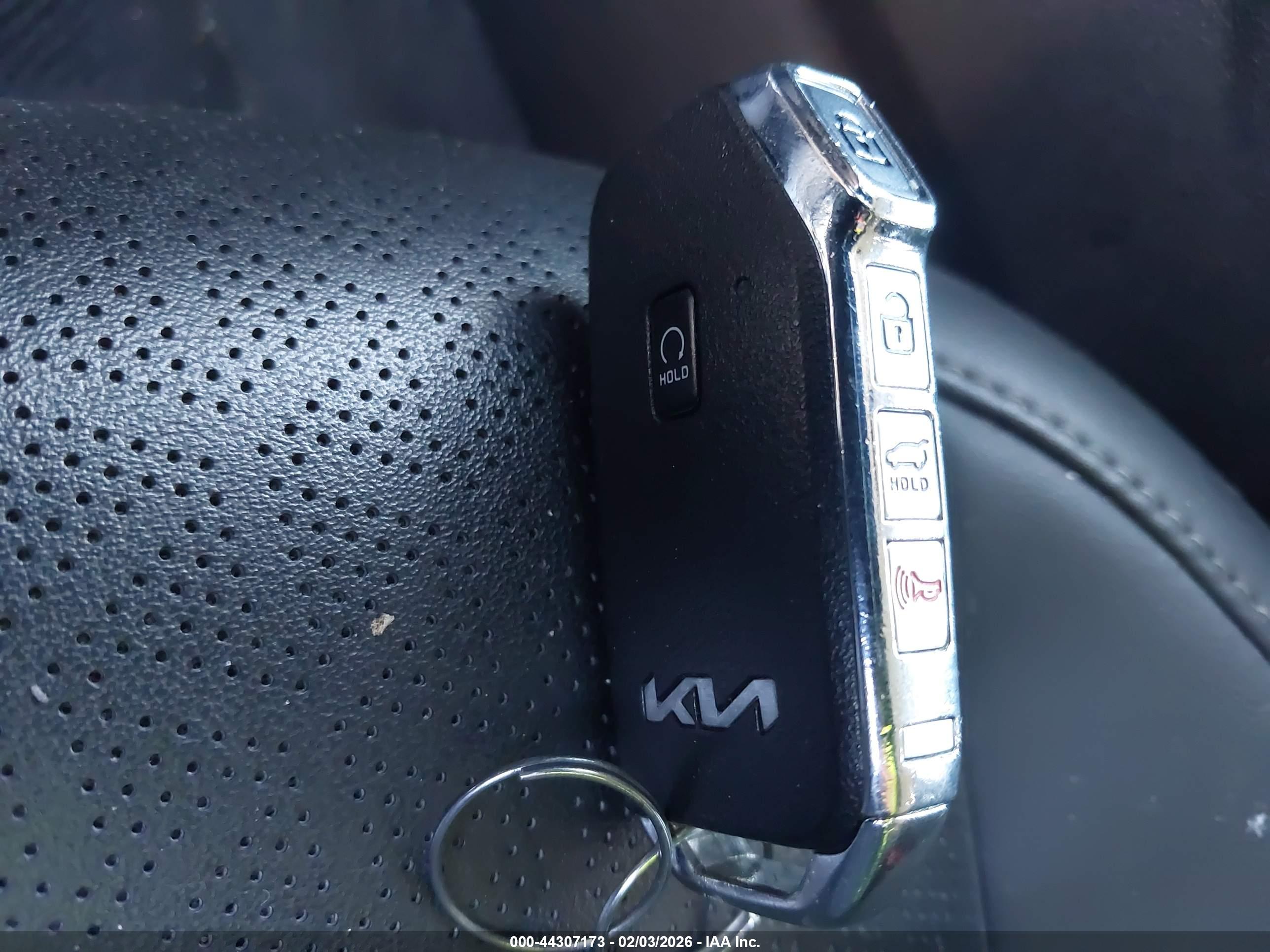 KIA SORENTO image 11