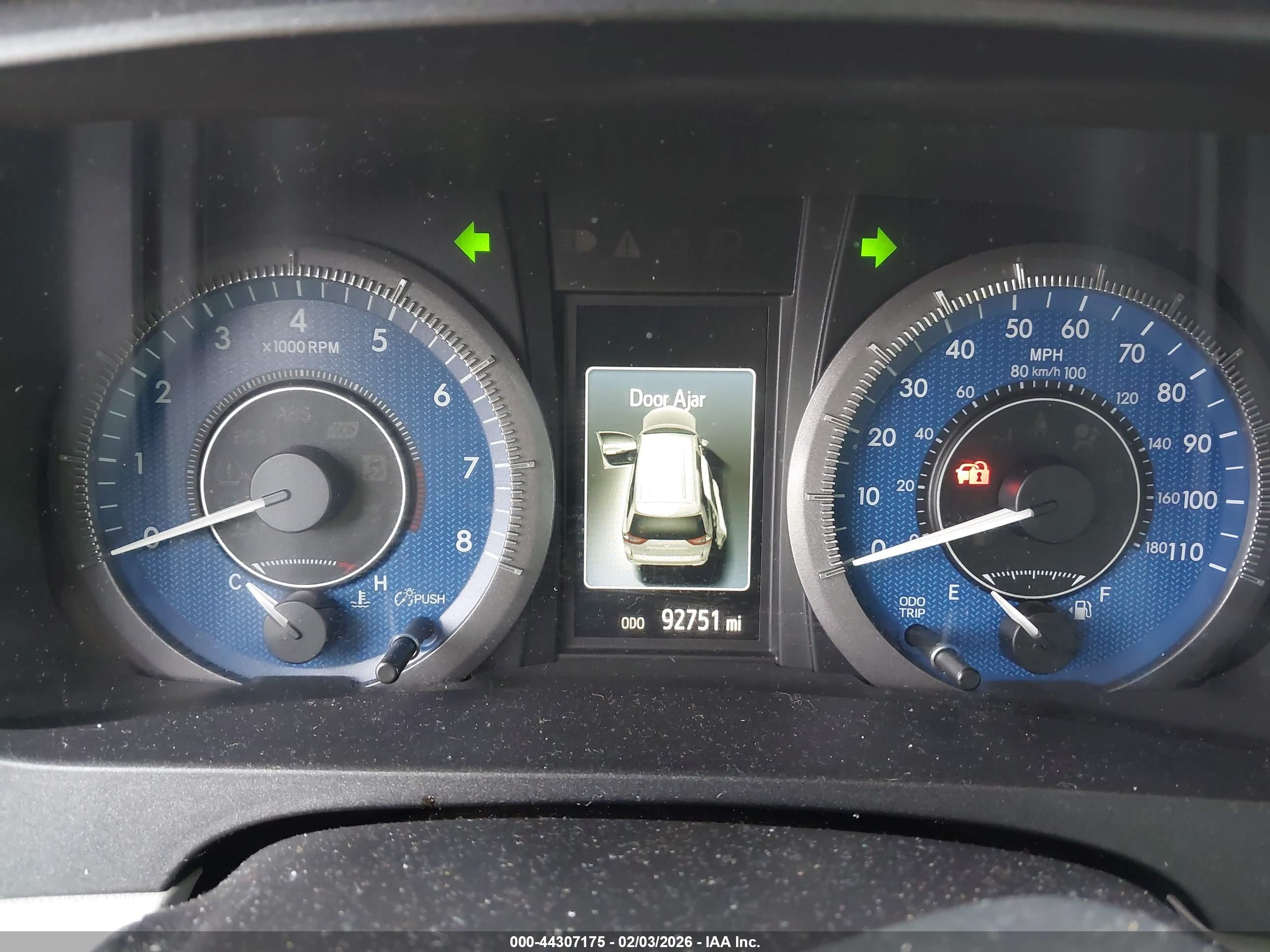 TOYOTA SIENNA image 7