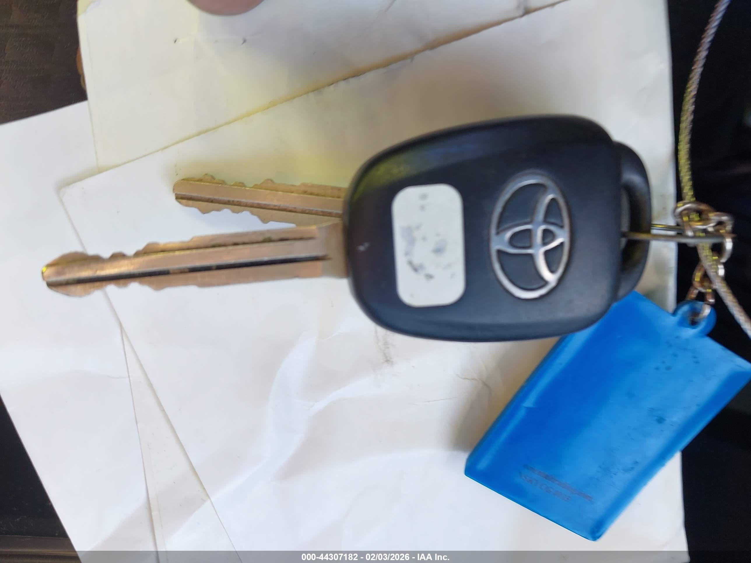 TOYOTA CAMRY image 11