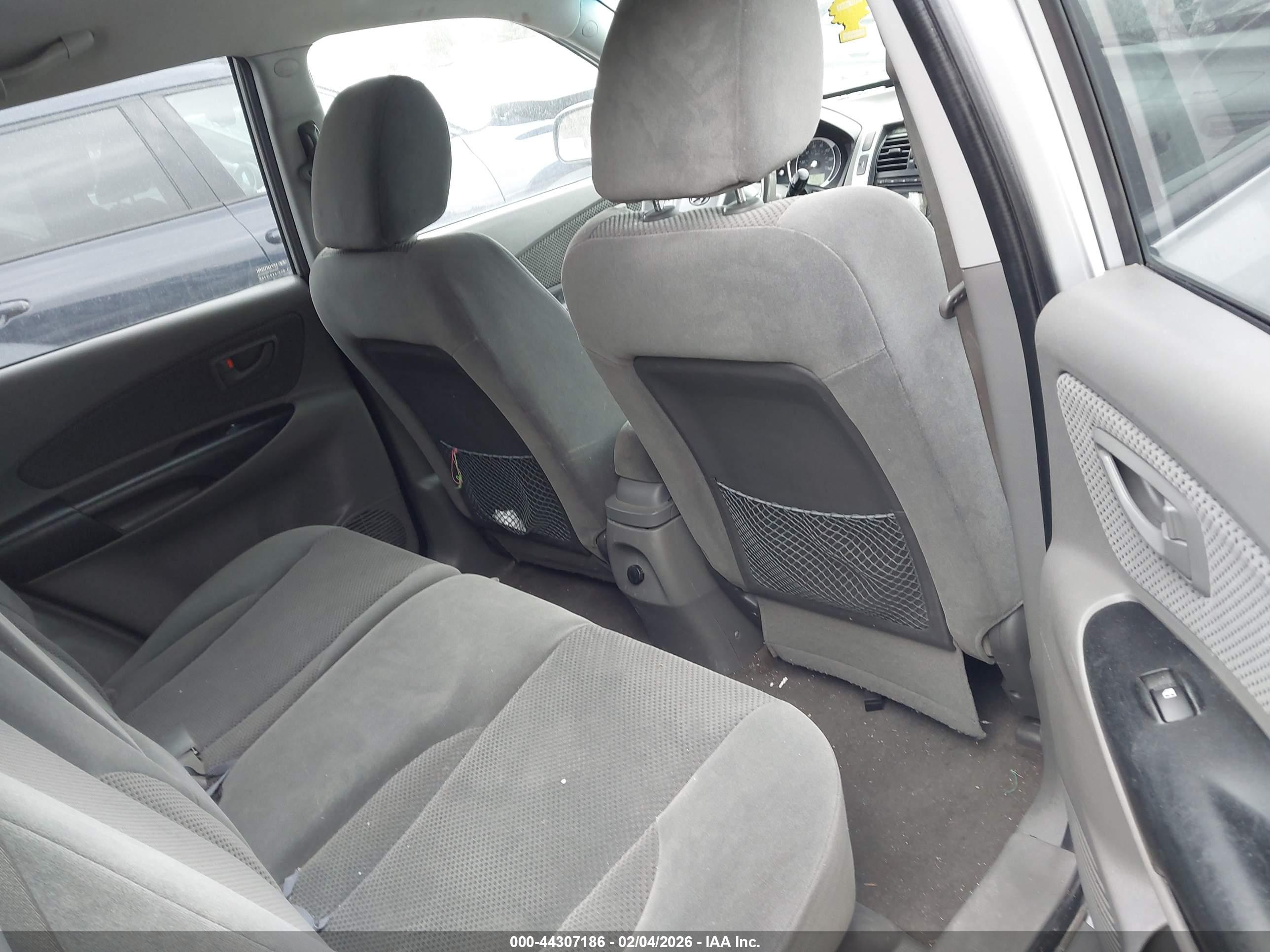 HYUNDAI TUCSON image 8