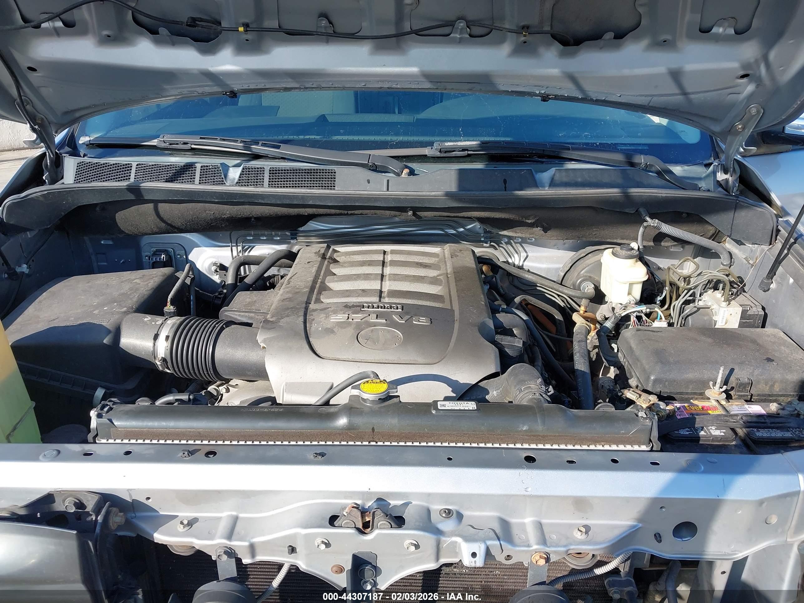 TOYOTA TUNDRA image 10