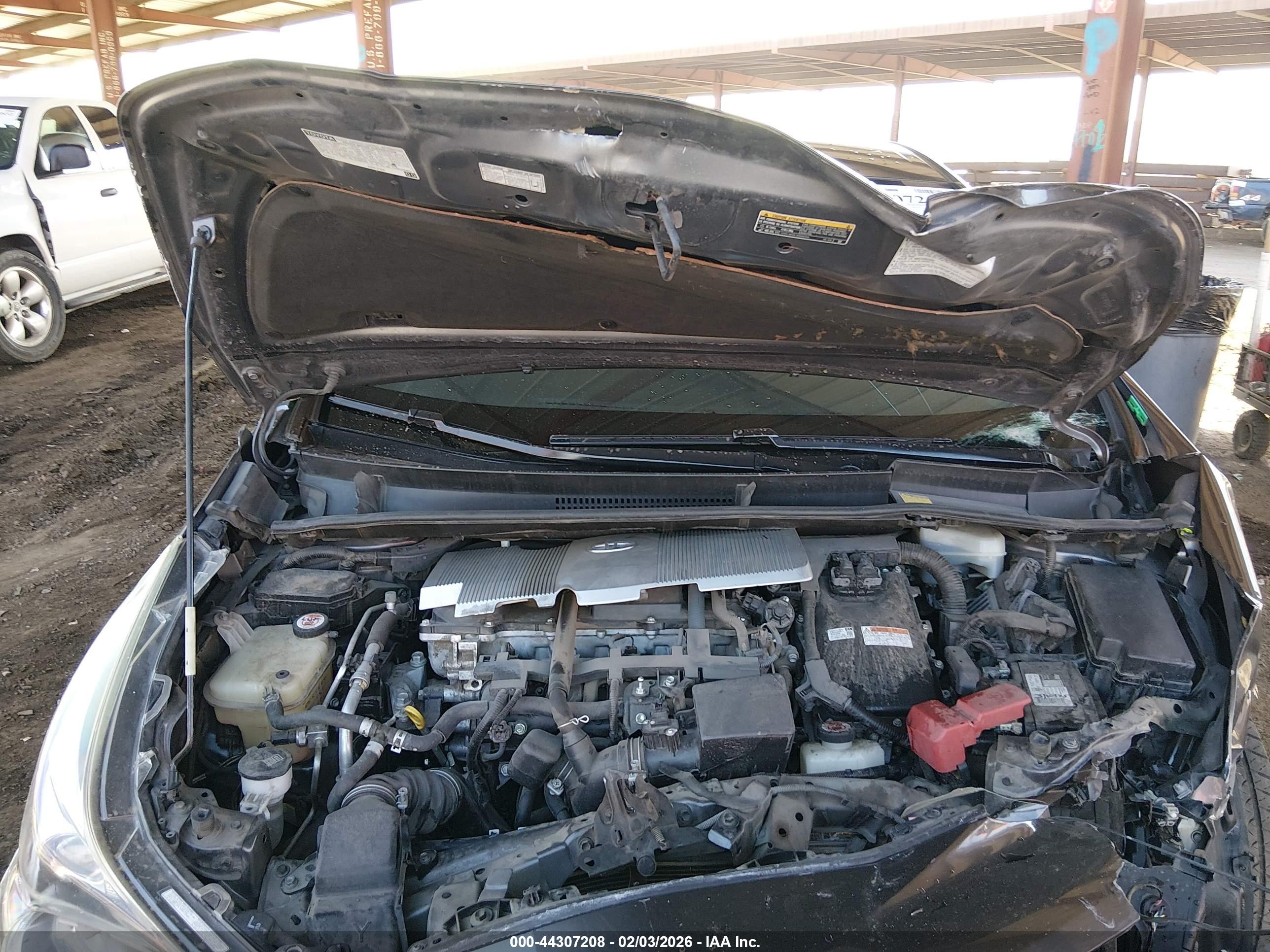 TOYOTA PRIUS image 10