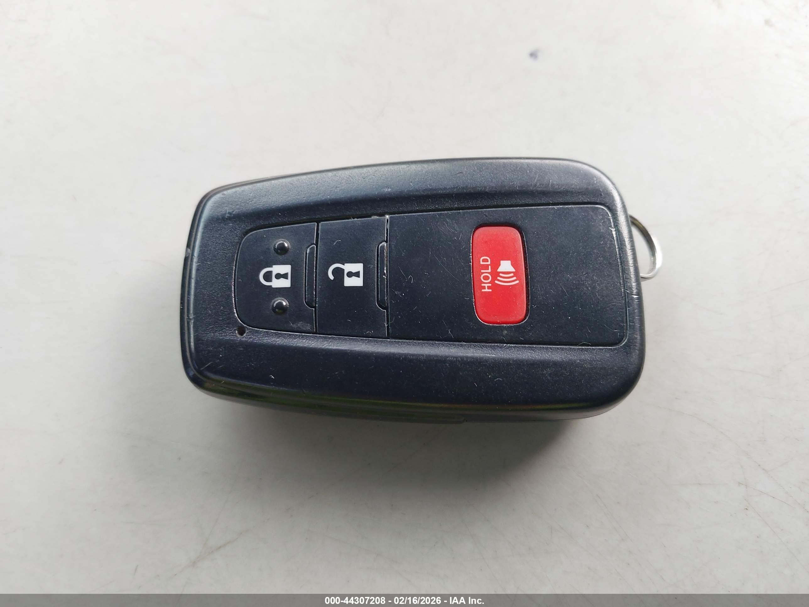 TOYOTA PRIUS image 11
