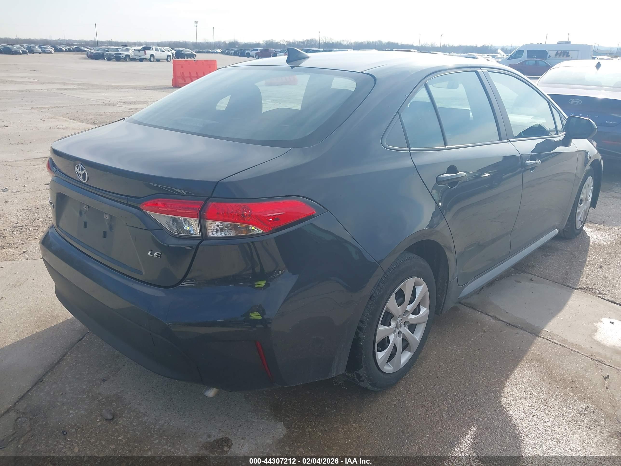 TOYOTA COROLLA image 4