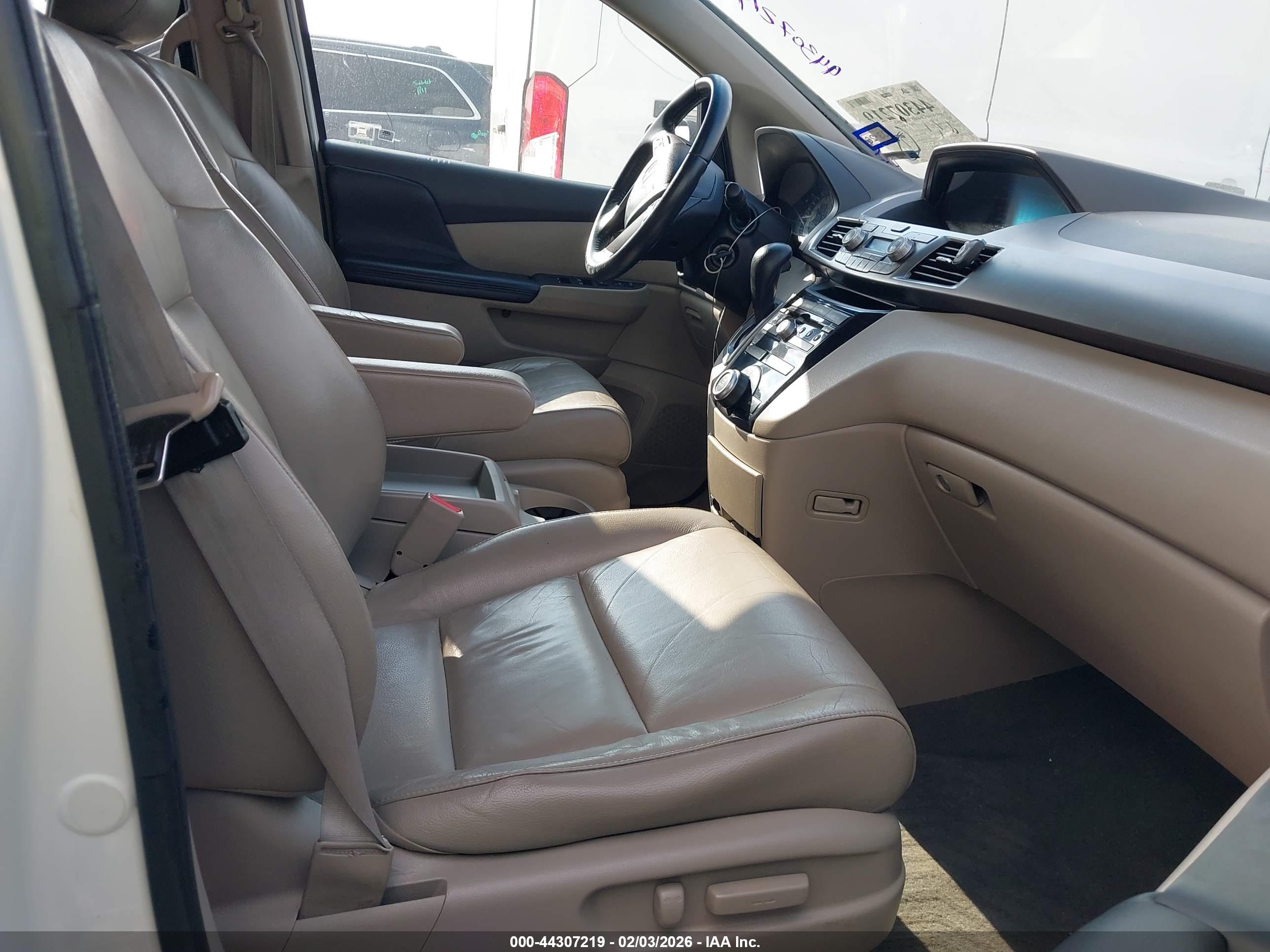 HONDA ODYSSEY image 5