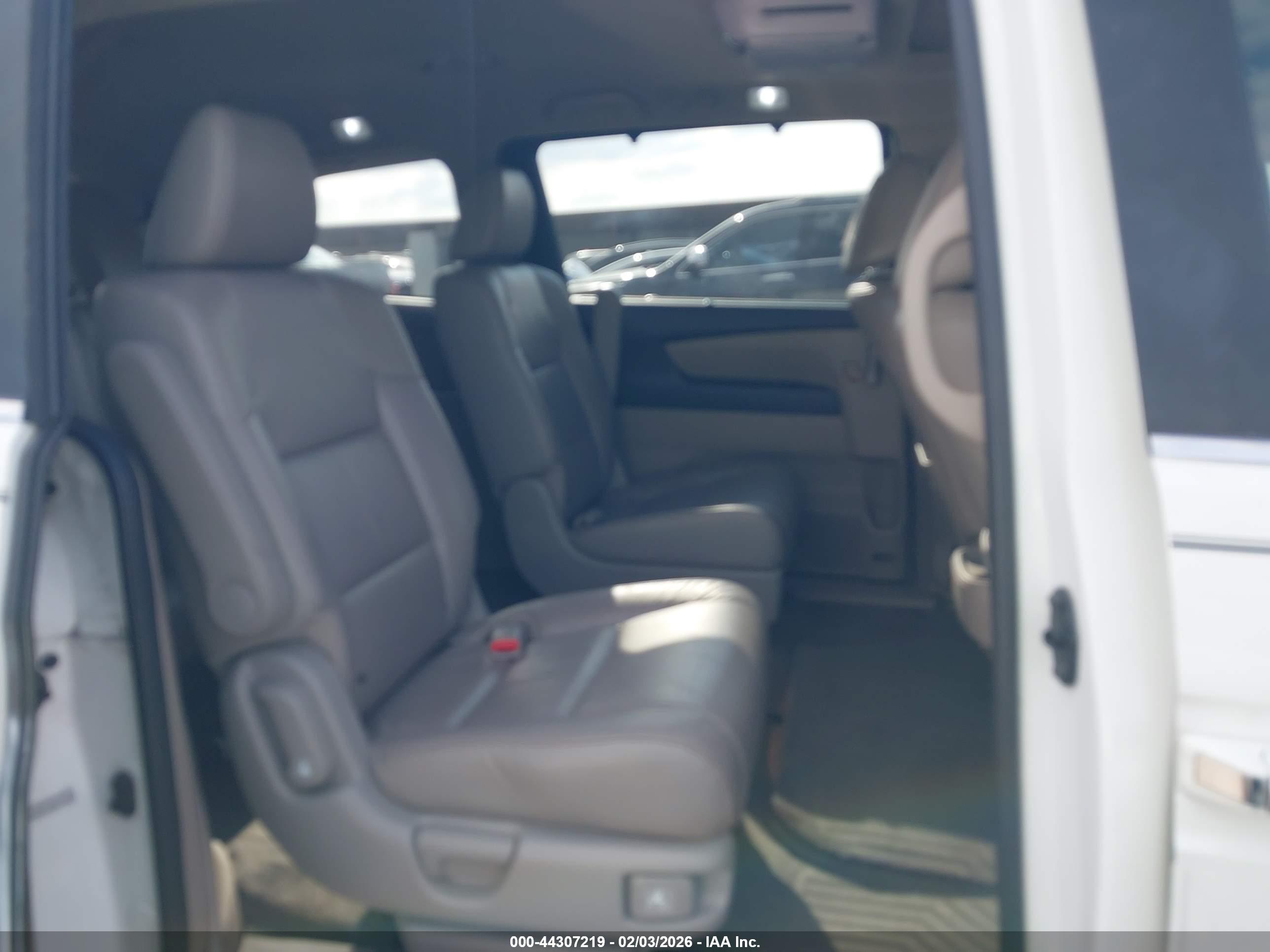 HONDA ODYSSEY image 8