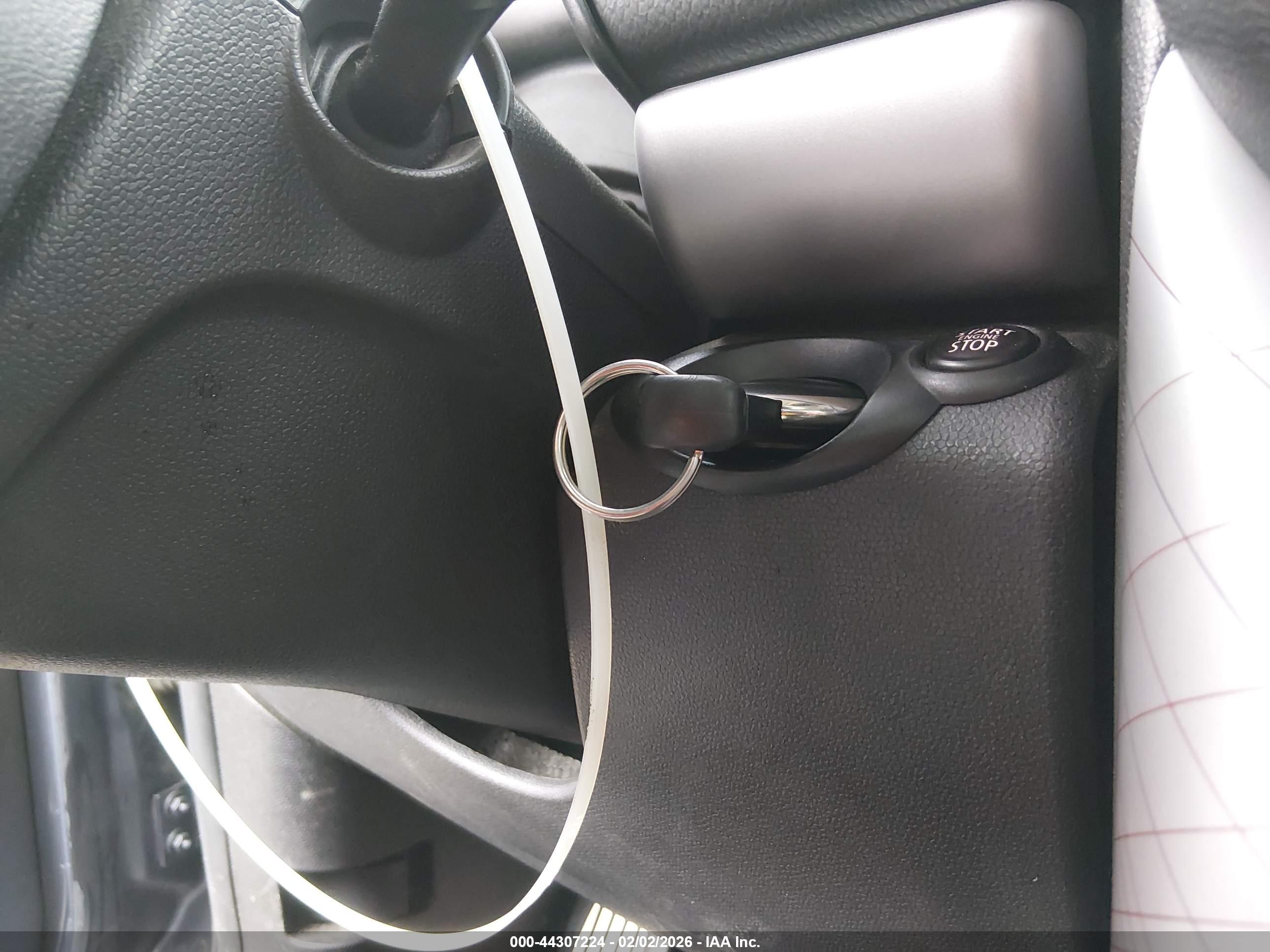 MINI COUNTRYMAN image 11