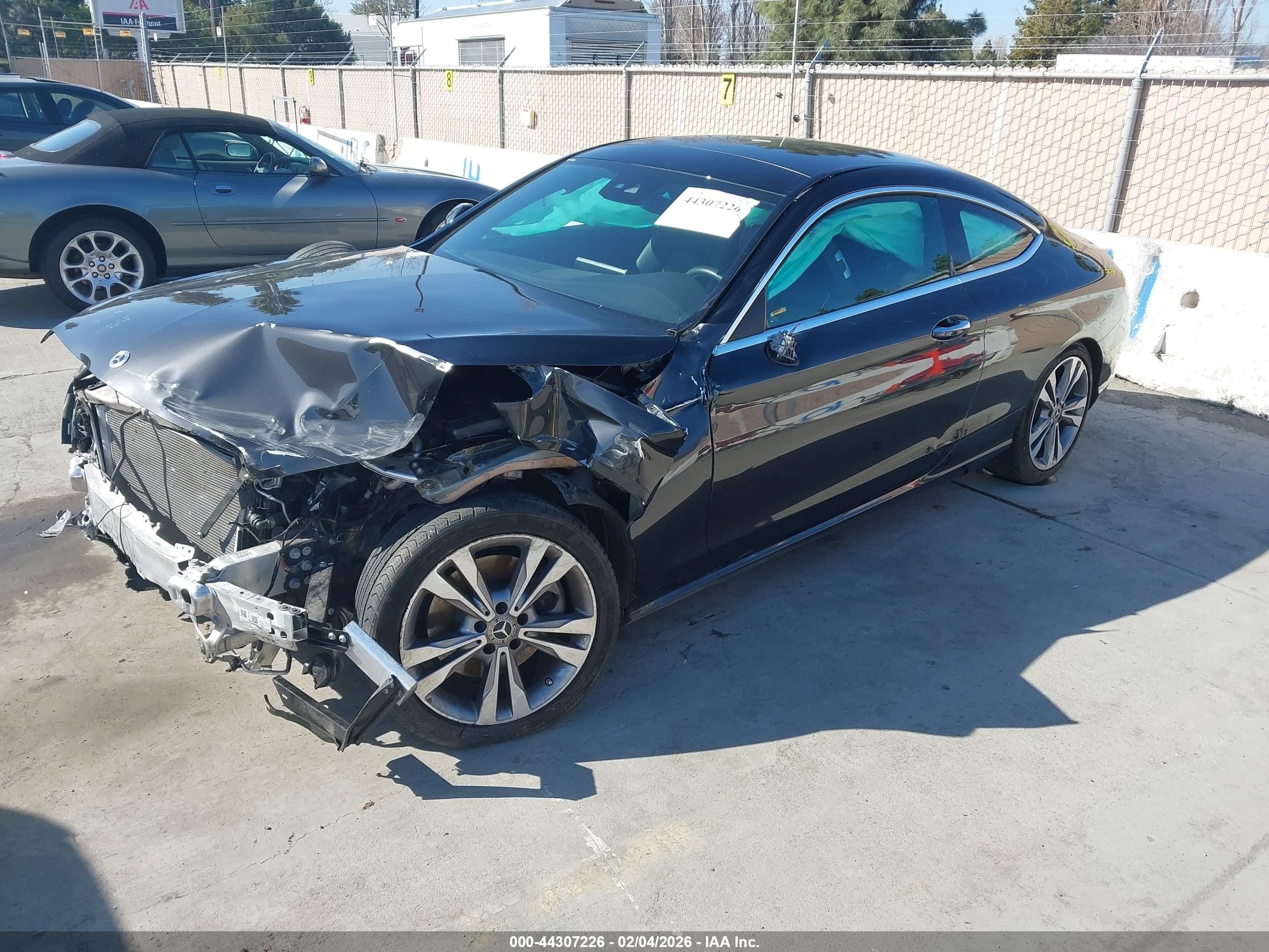 MERCEDES-BENZ C image 2
