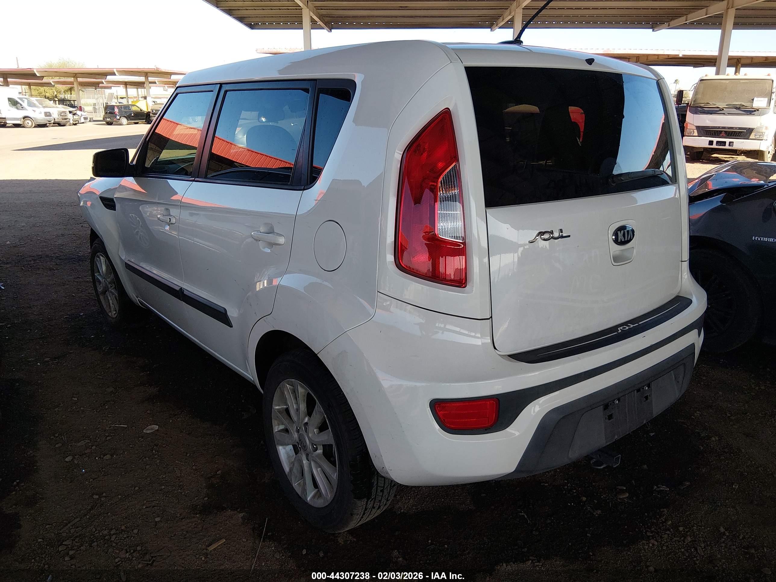 KIA SOUL image 3