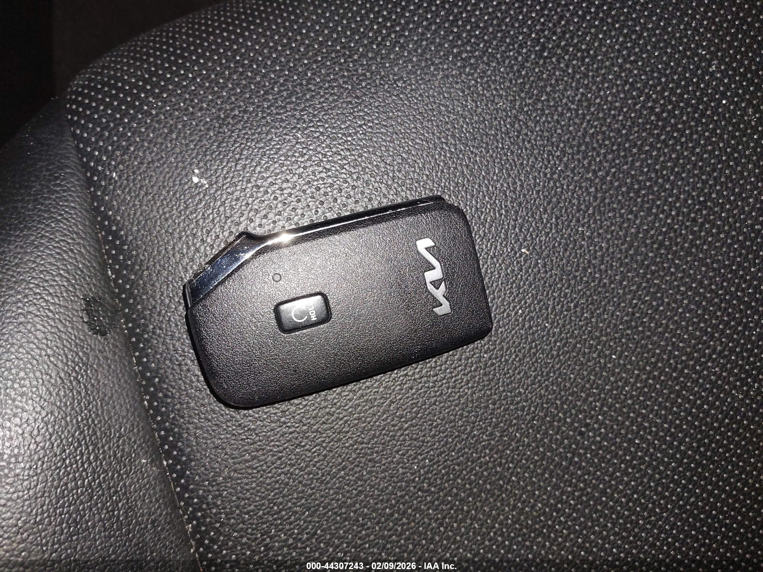 KIA SPORTAGE image 11