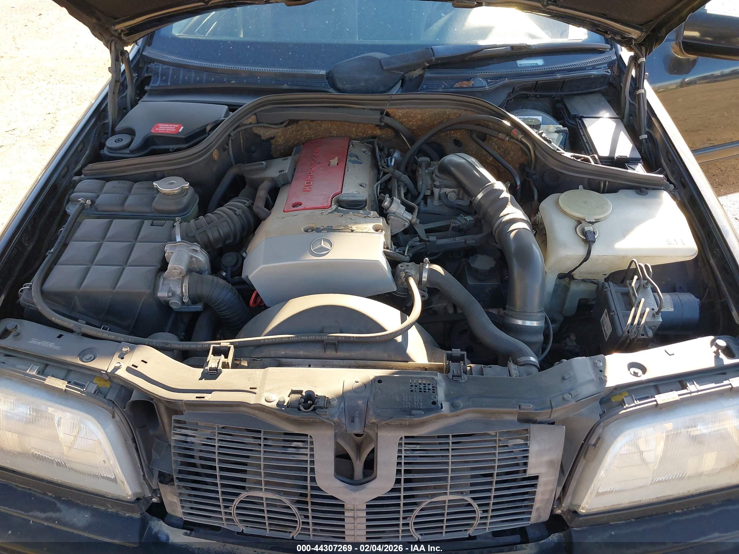 MERCEDES-BENZ C image 10