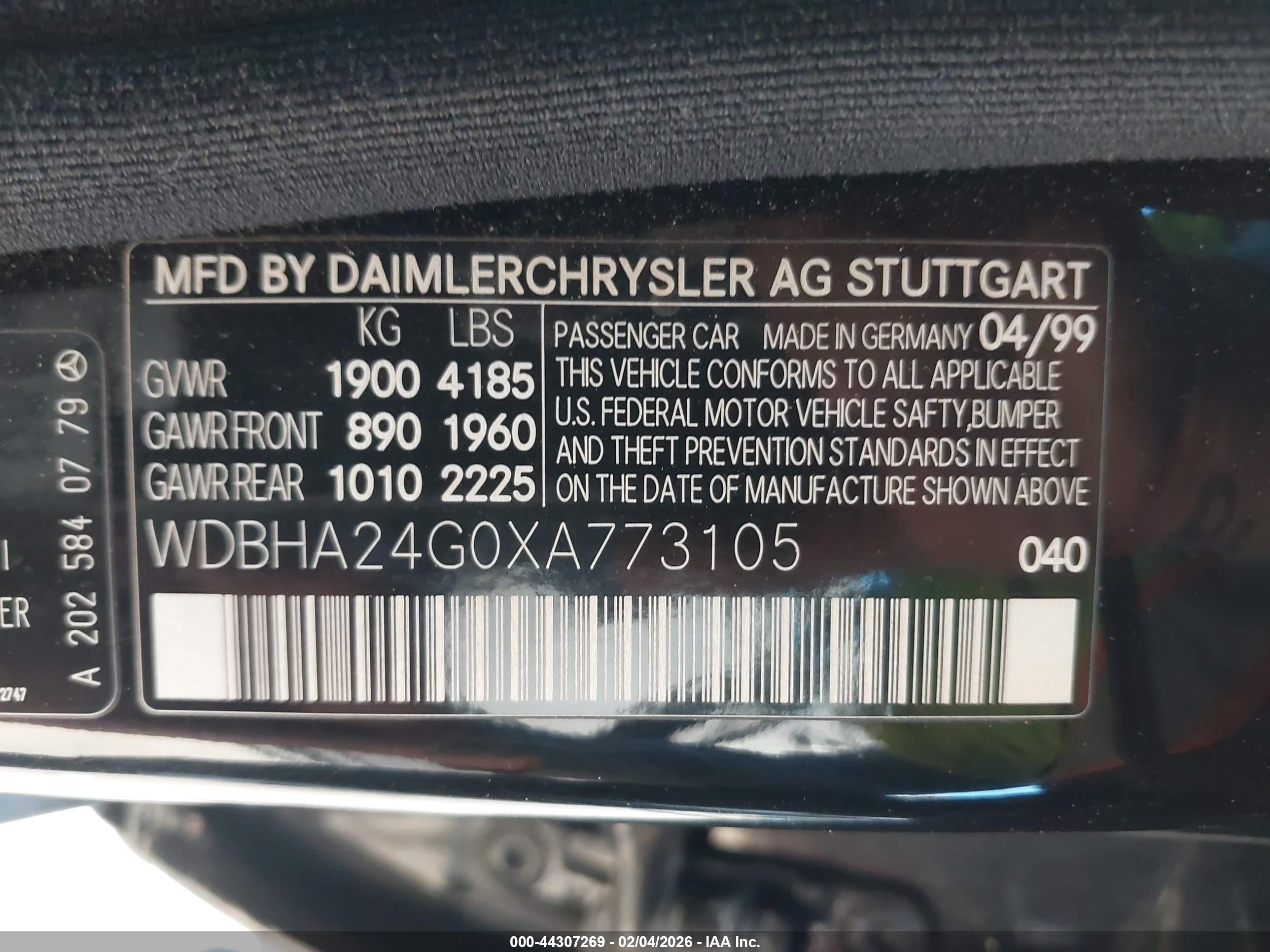 MERCEDES-BENZ C image 9