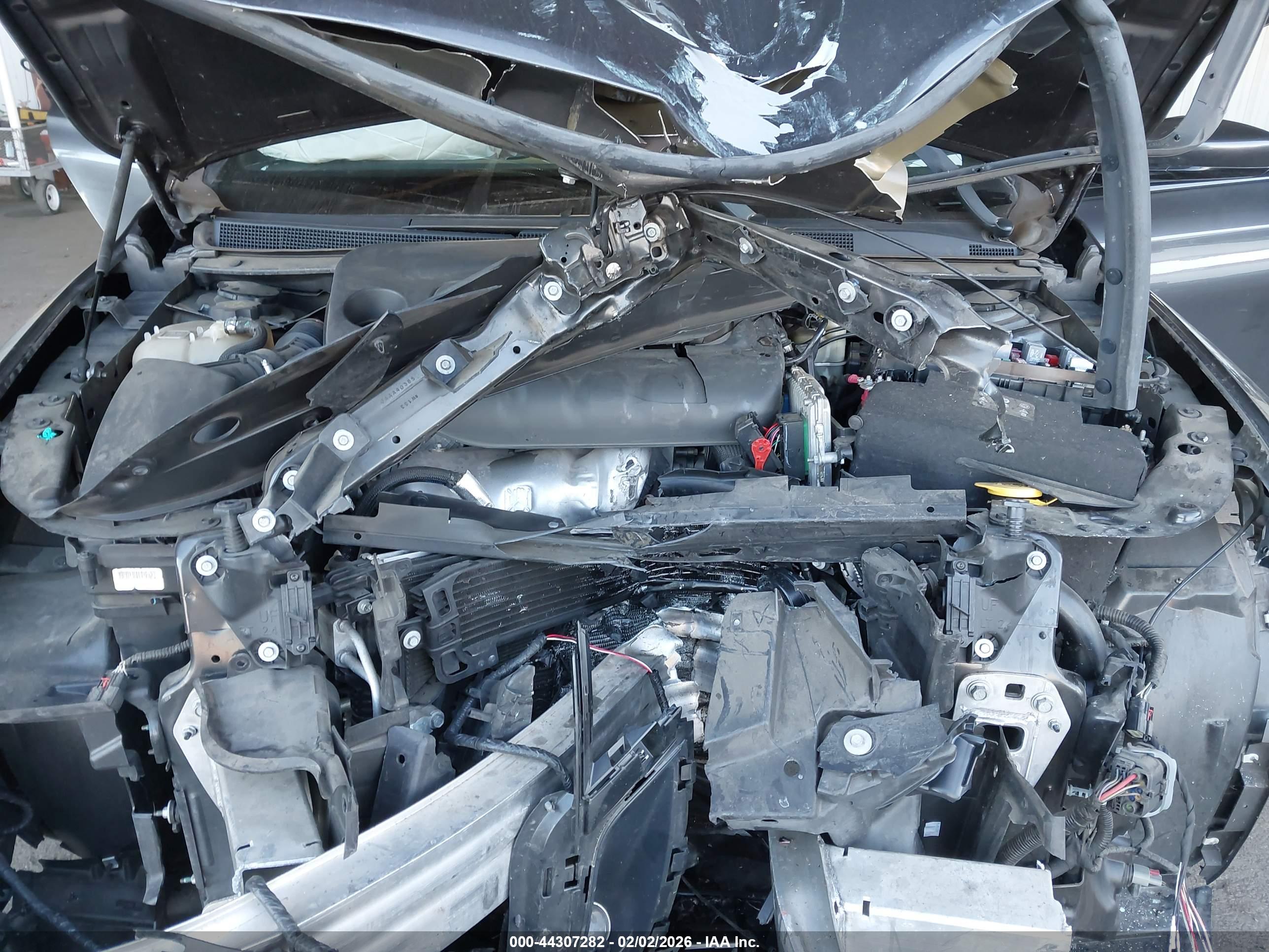 CHRYSLER 200 image 10
