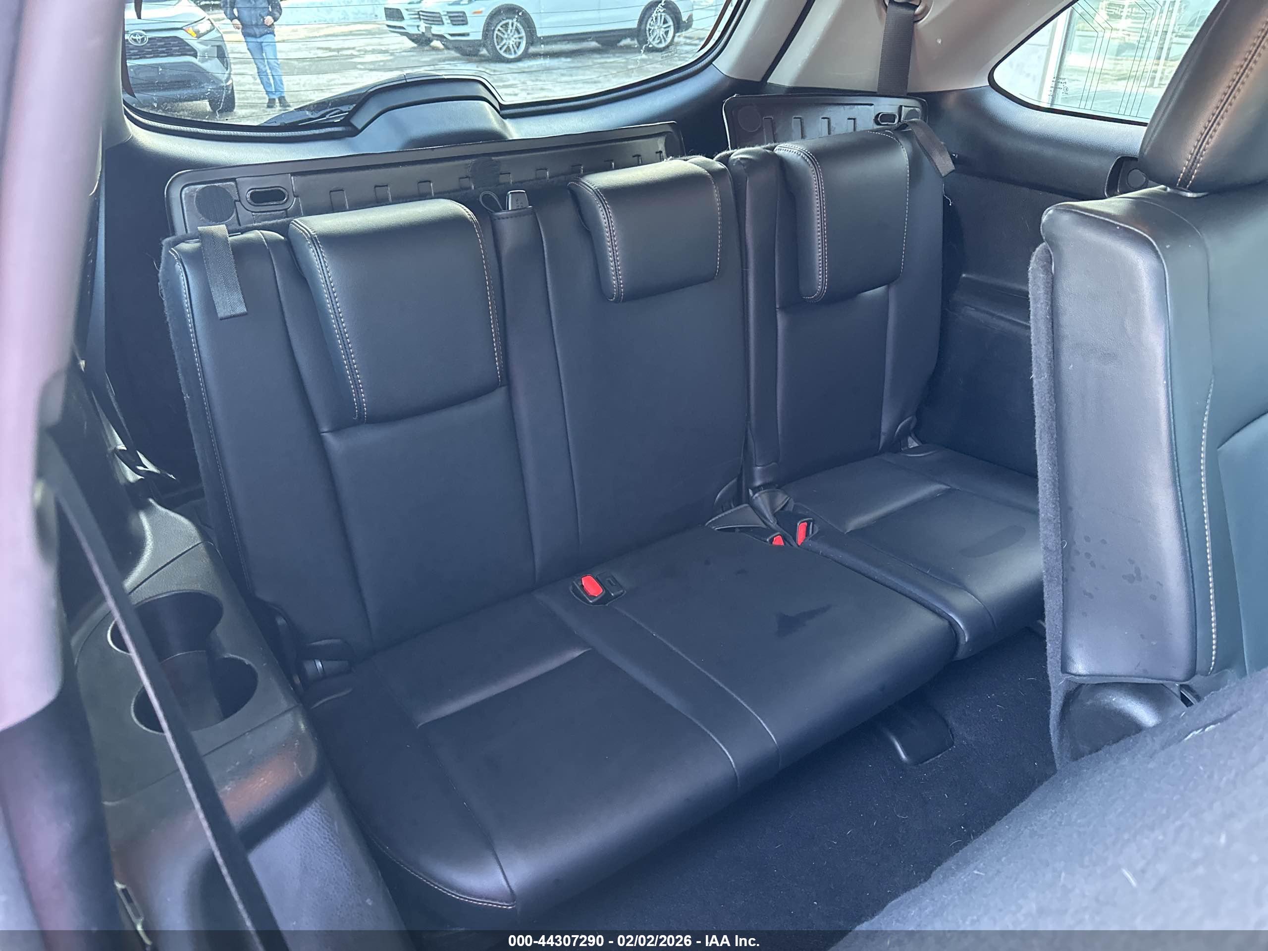 TOYOTA HIGHLANDER image 6
