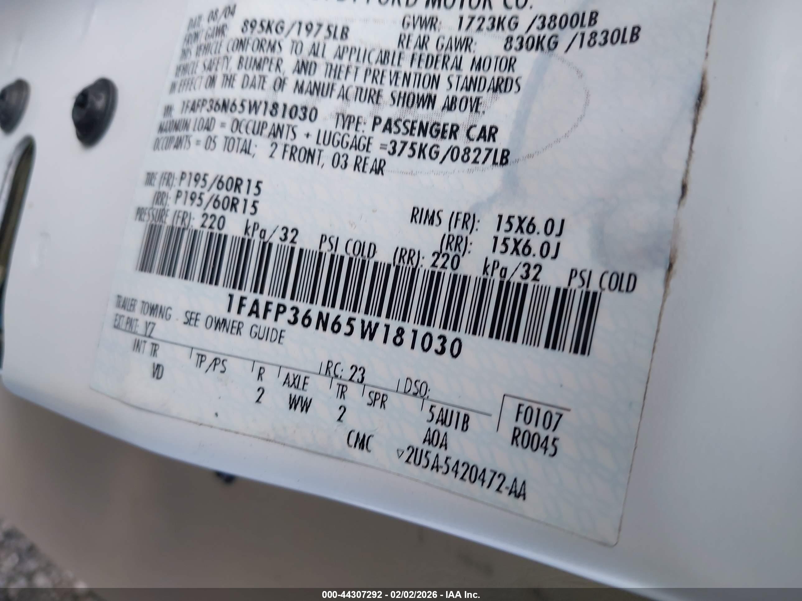 FORD FOCUS image 9