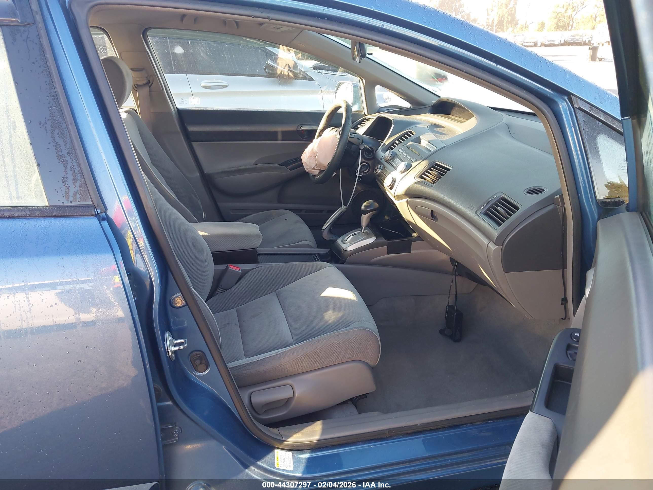HONDA CIVIC image 5