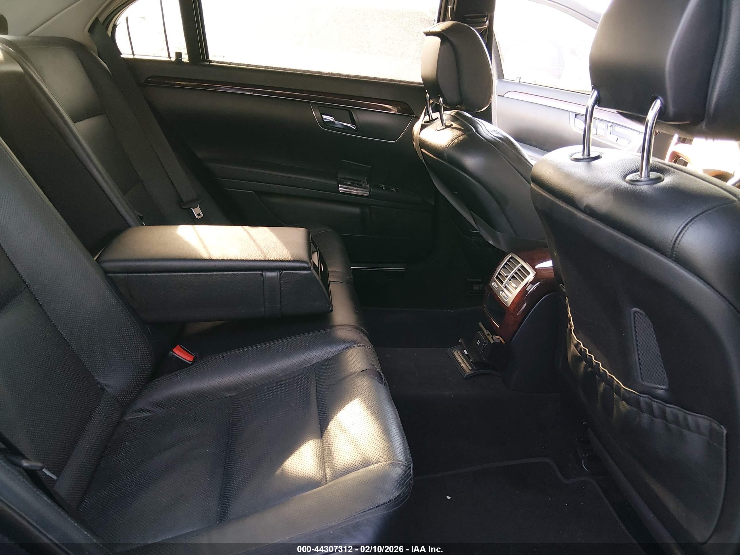 MERCEDES-BENZ S image 8