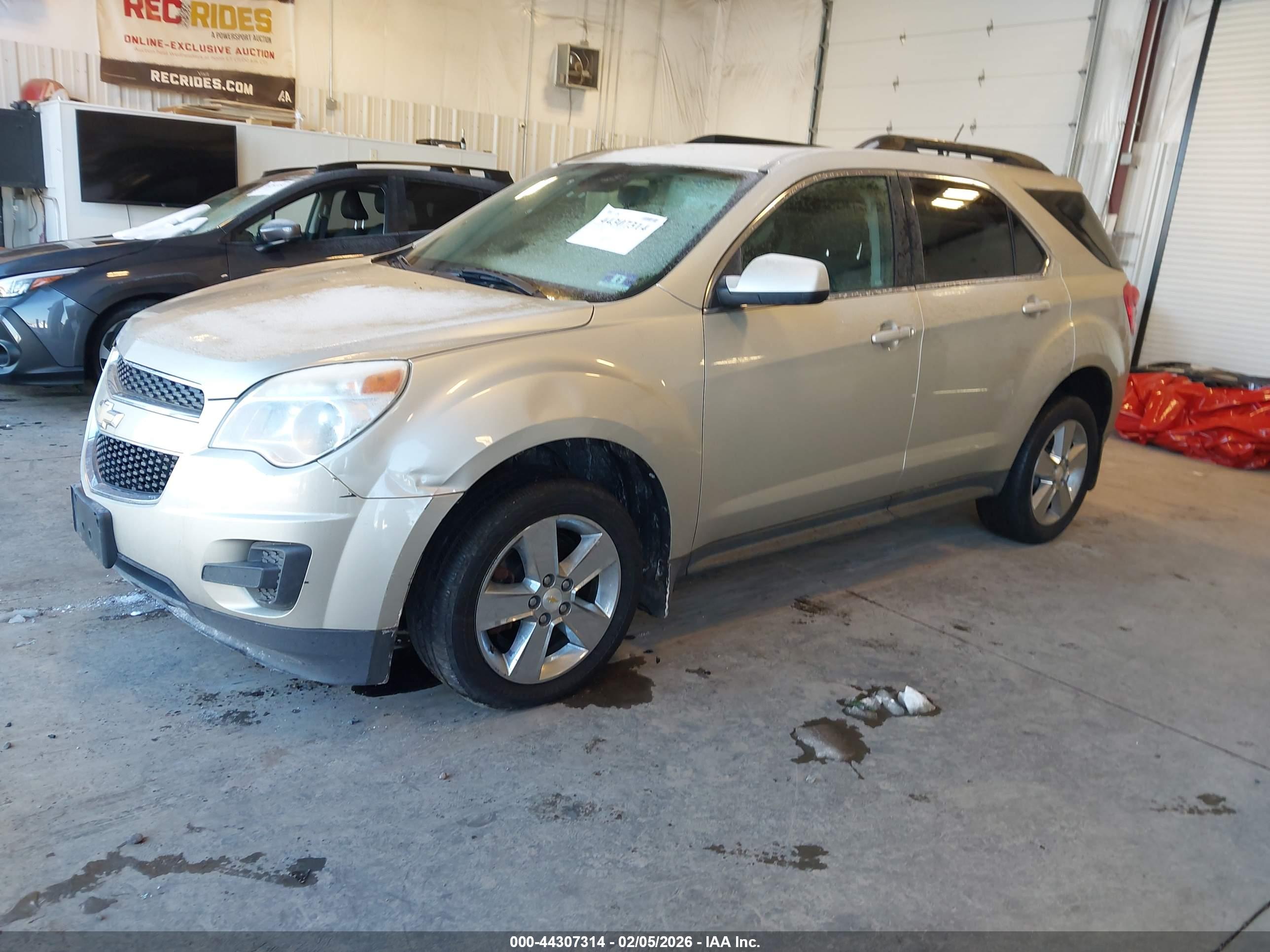 CHEVROLET EQUINOX image 2