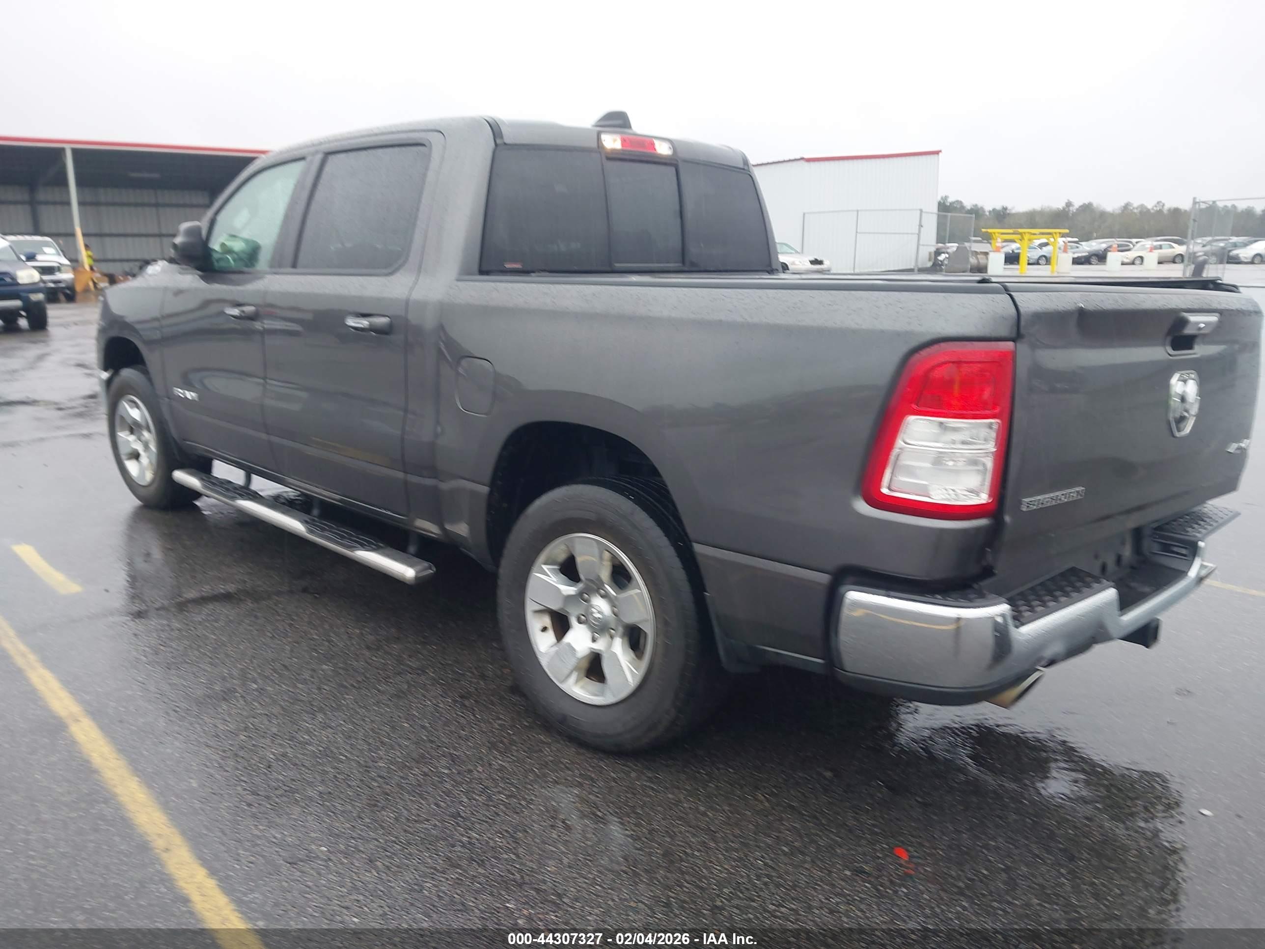 RAM 1500 image 3