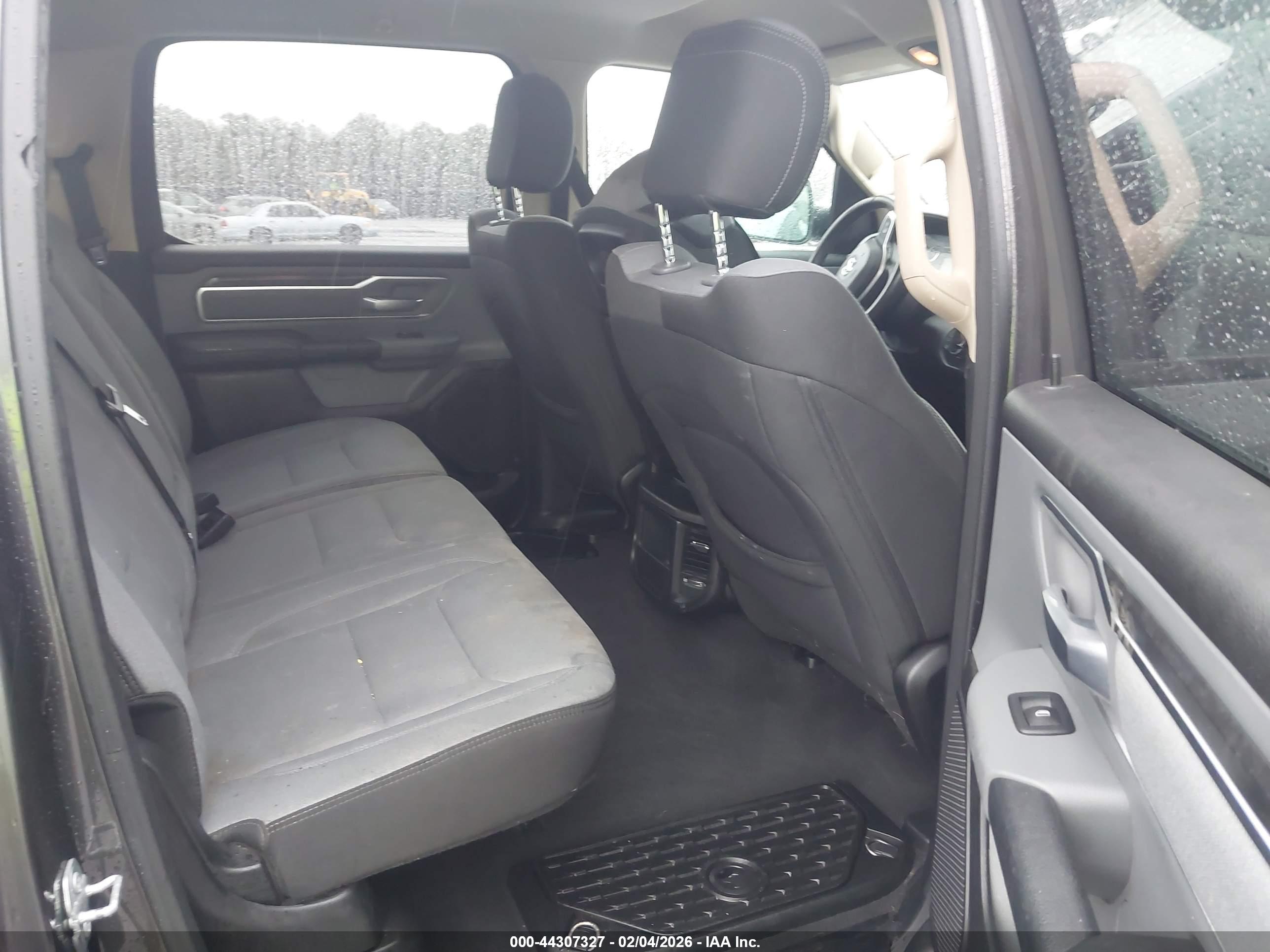 RAM 1500 image 8