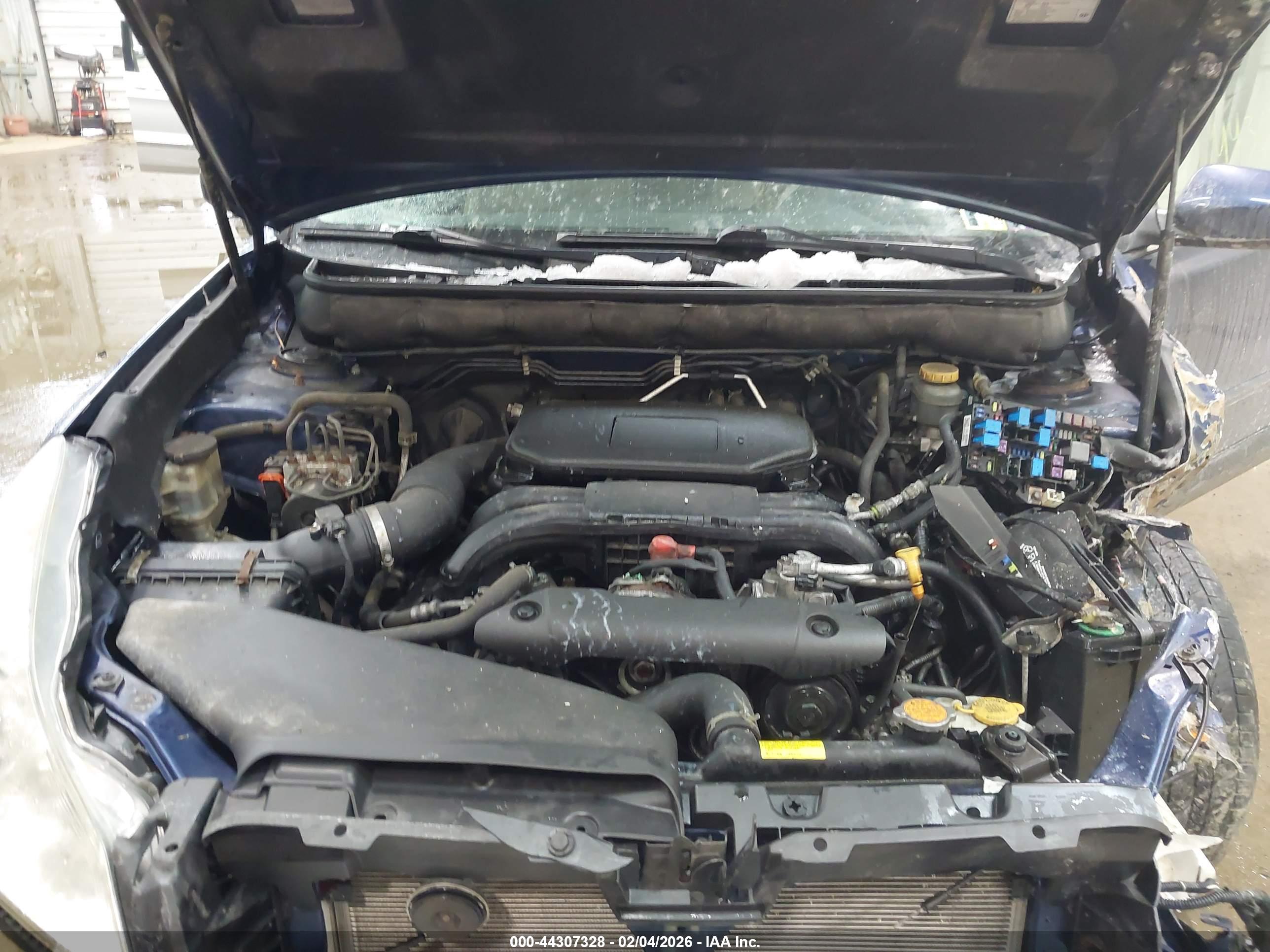 SUBARU OUTBACK image 10