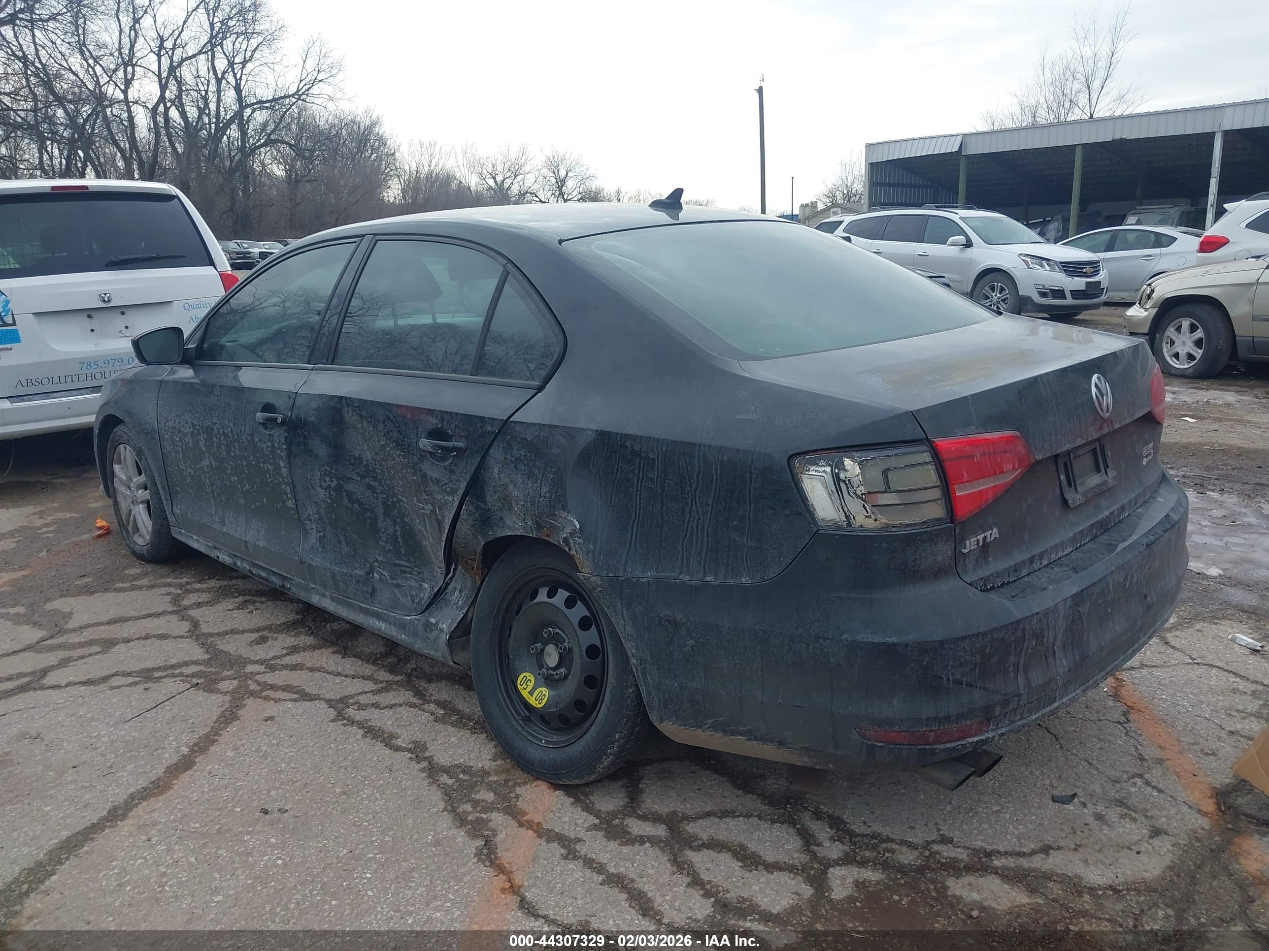 VOLKSWAGEN JETTA image 3