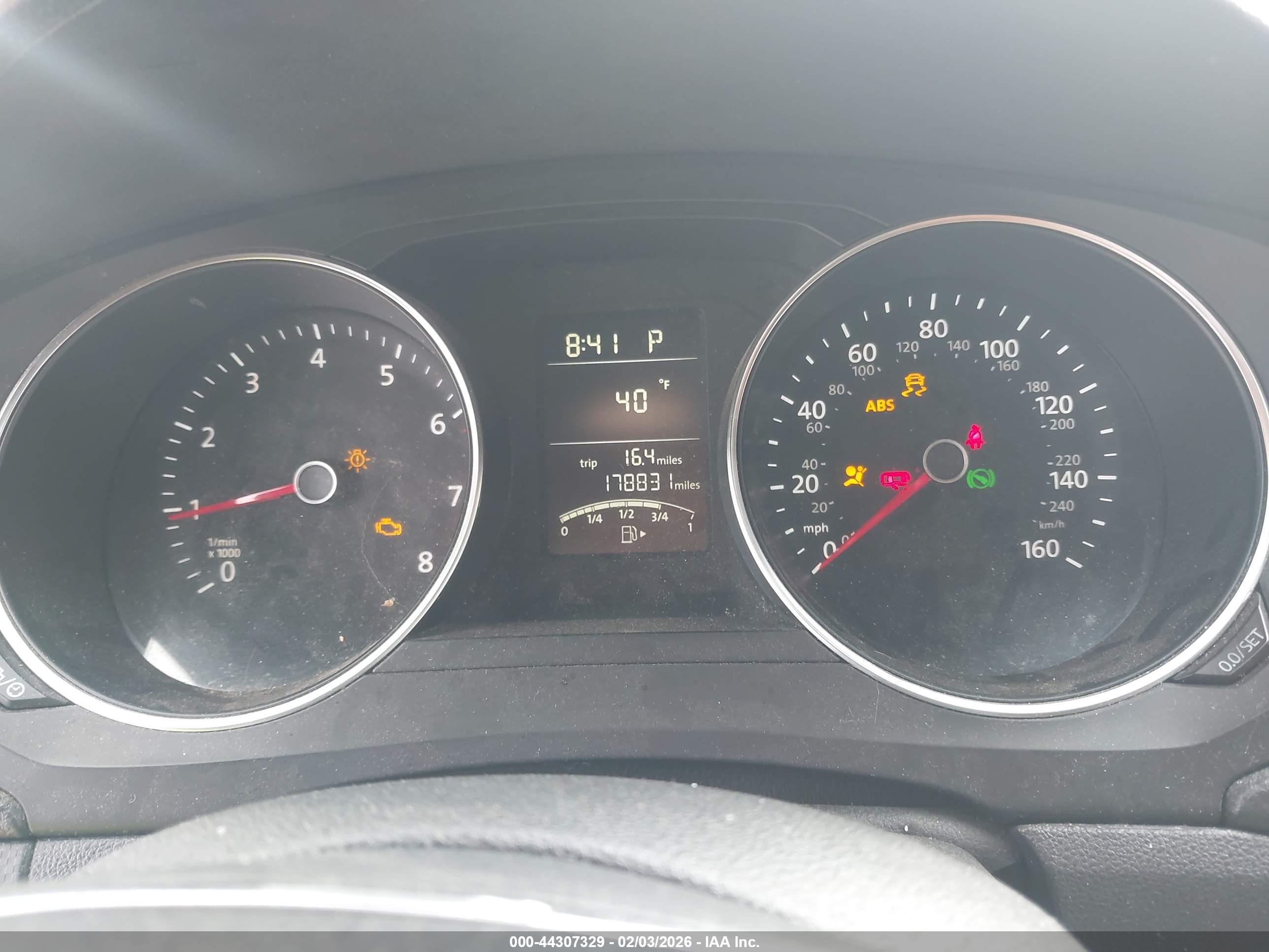 VOLKSWAGEN JETTA image 7