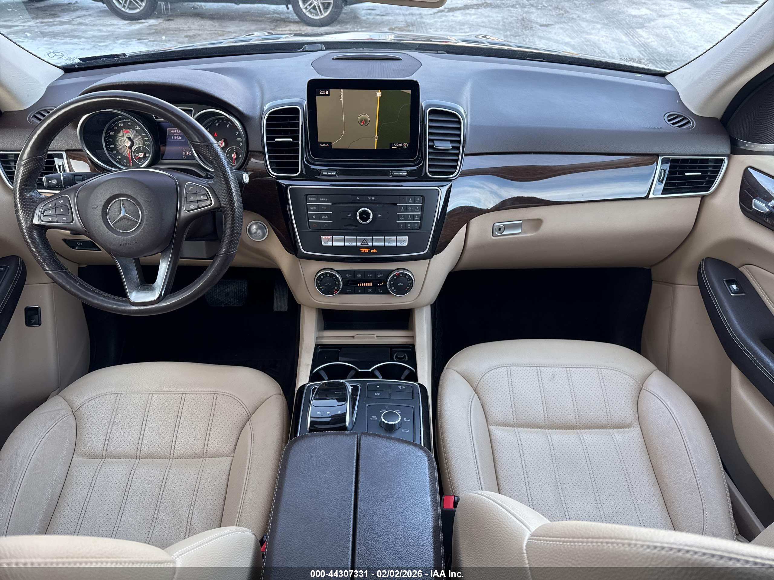 MERCEDES-BENZ GLE image 6