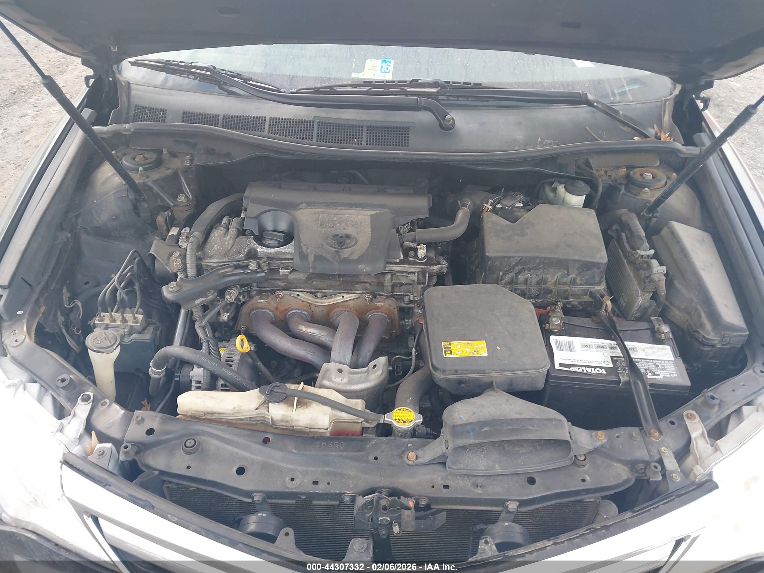 TOYOTA CAMRY image 10