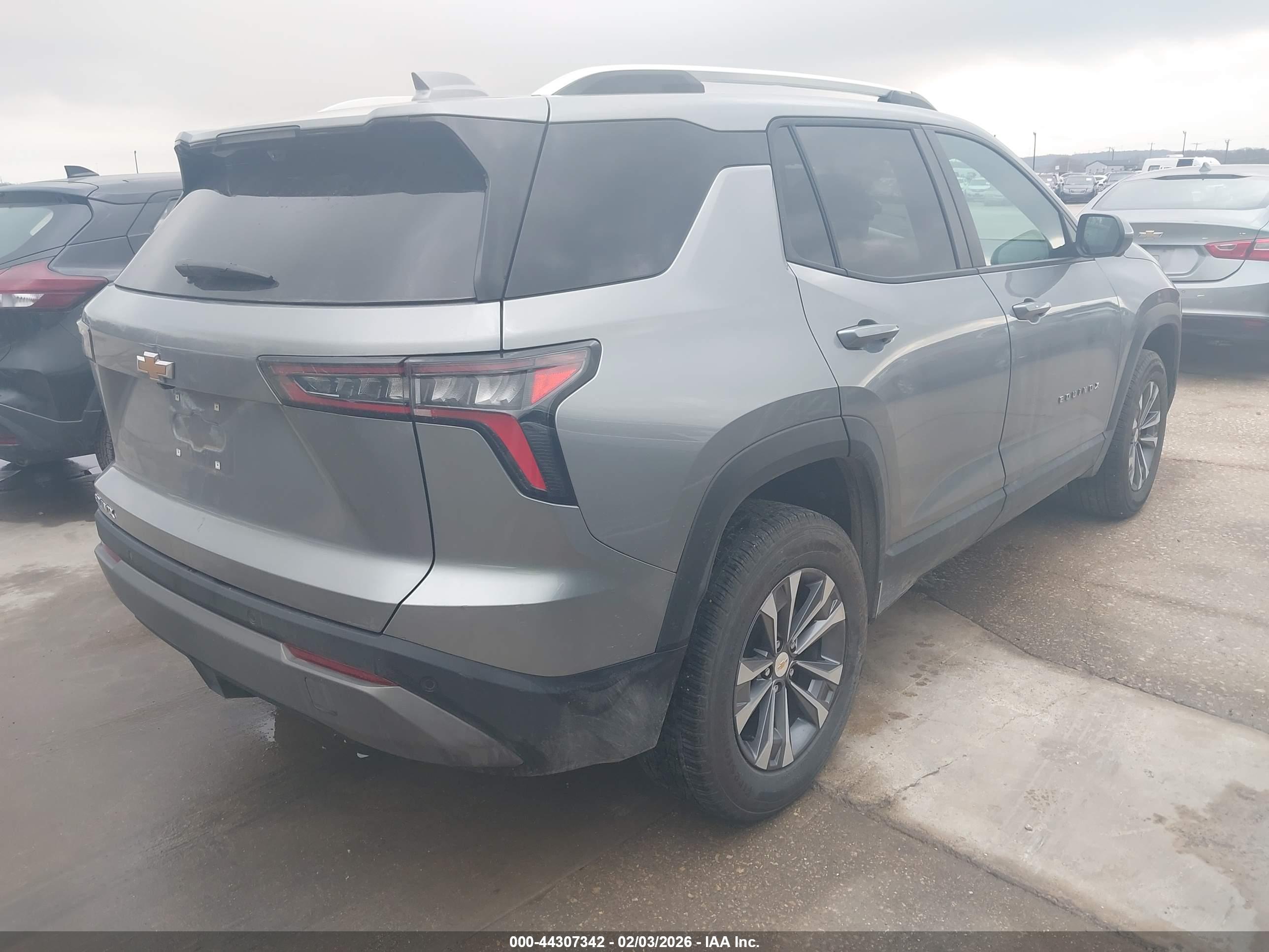 CHEVROLET EQUINOX image 4