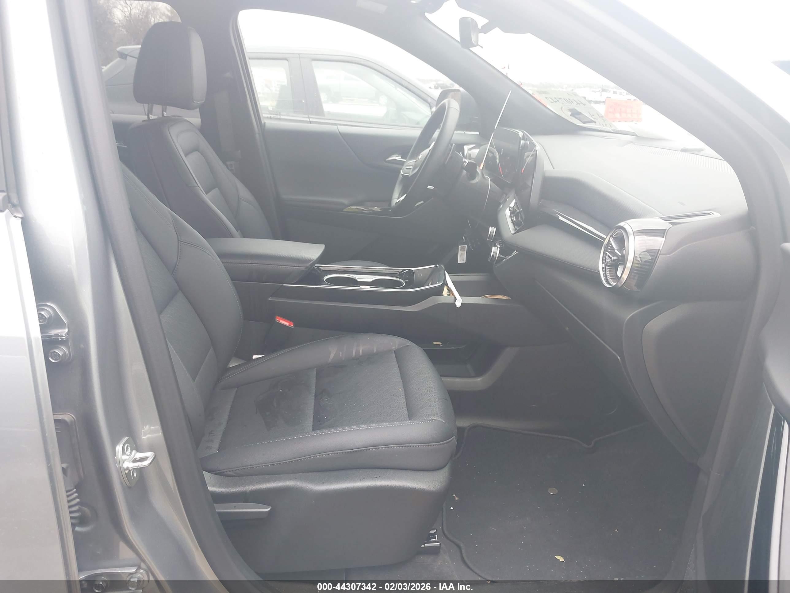 CHEVROLET EQUINOX image 5