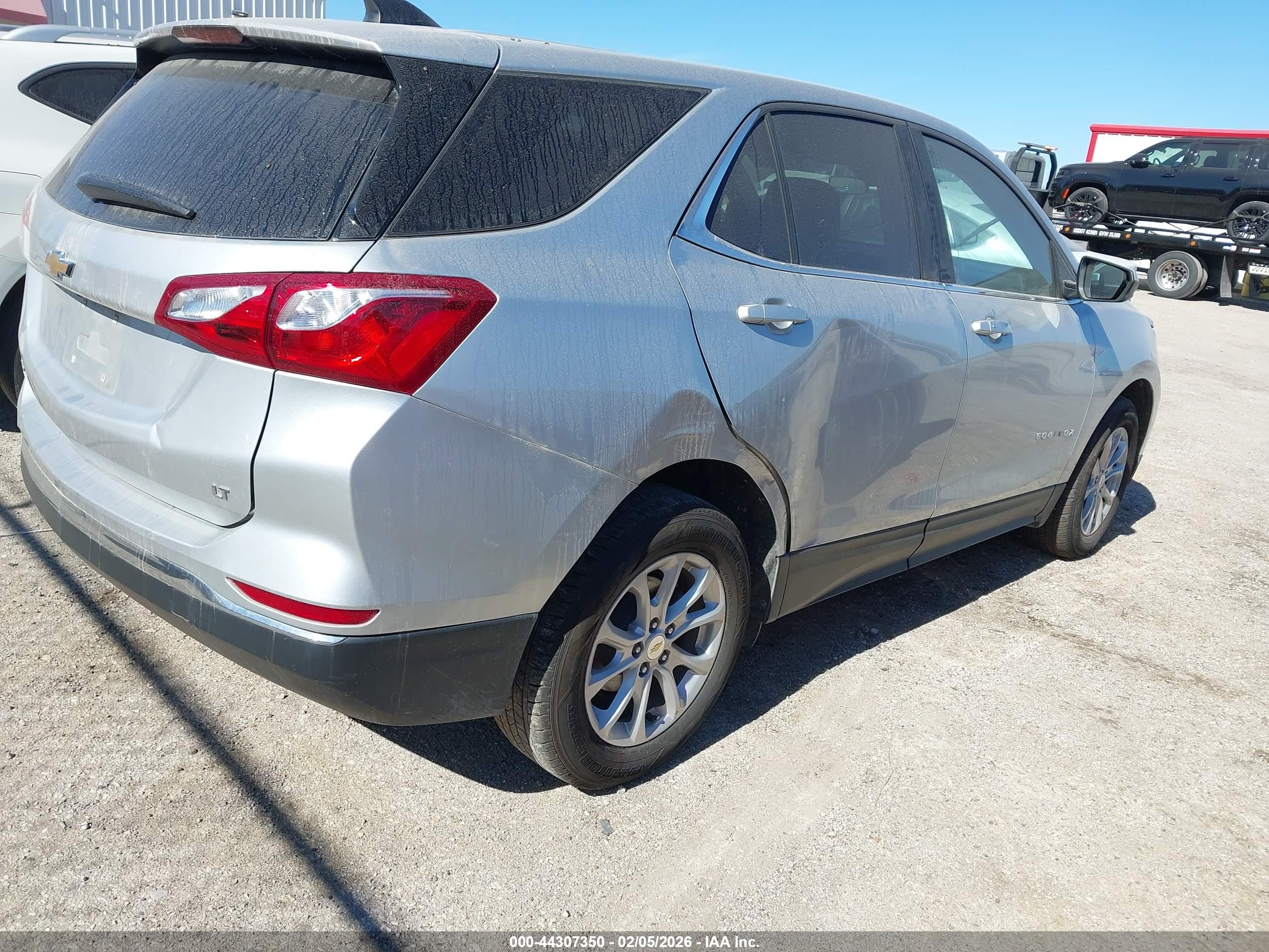 CHEVROLET EQUINOX image 4