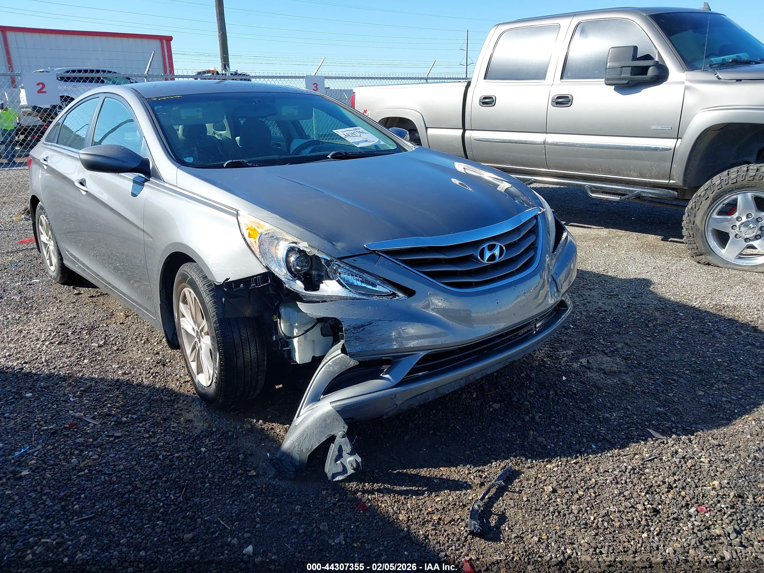 HYUNDAI SONATA image 6