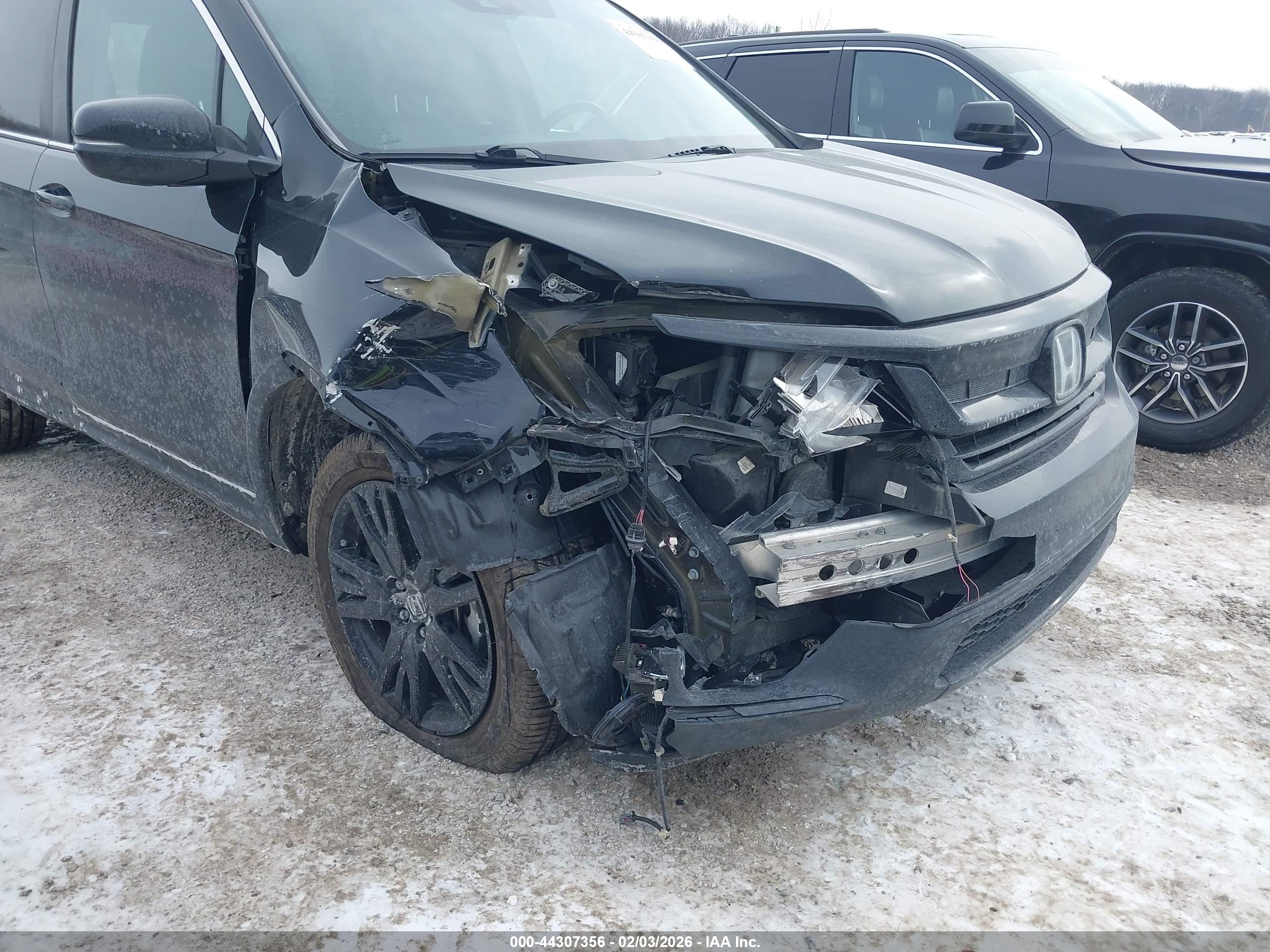 HONDA PILOT image 6