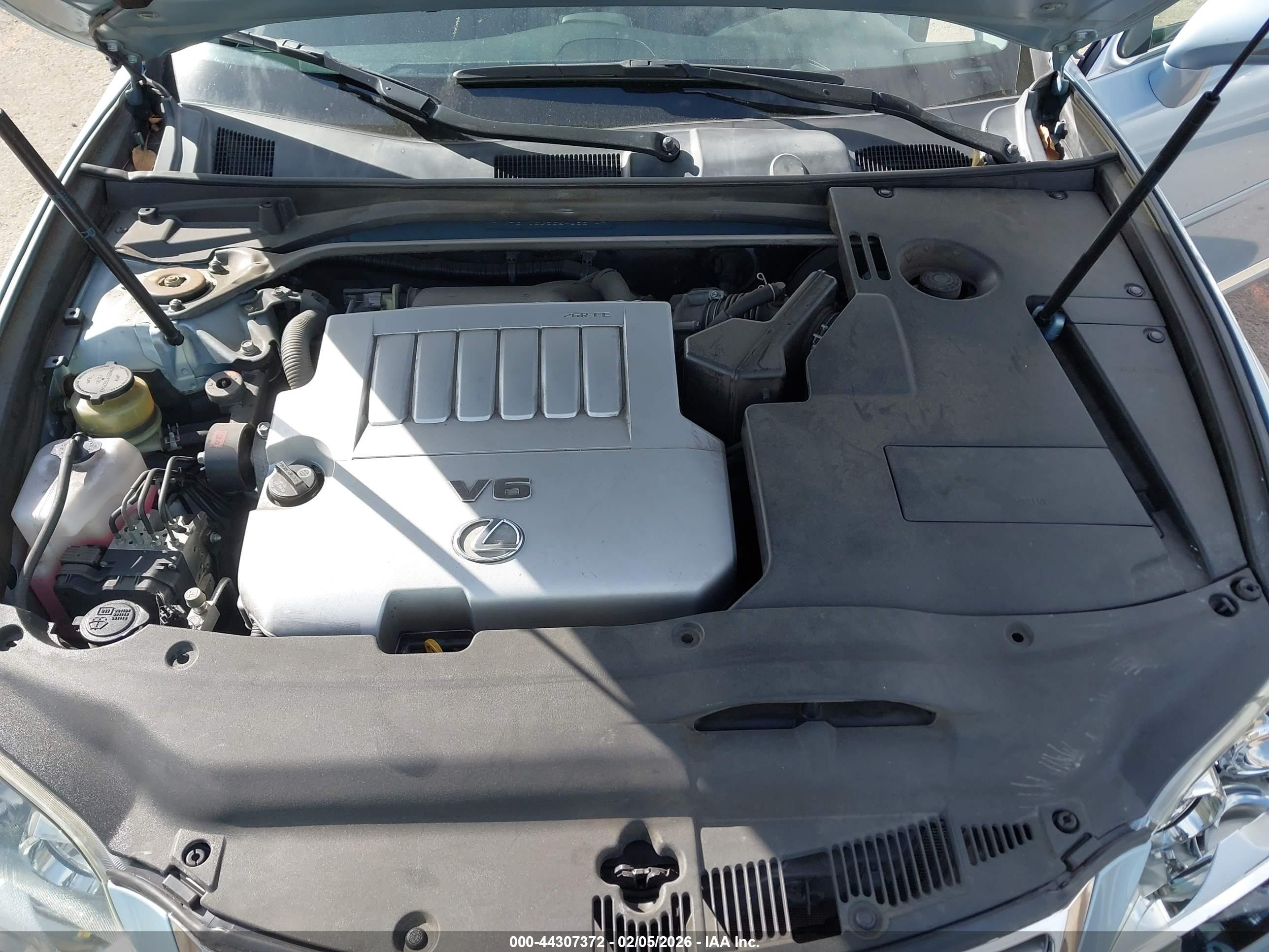 LEXUS ES image 10