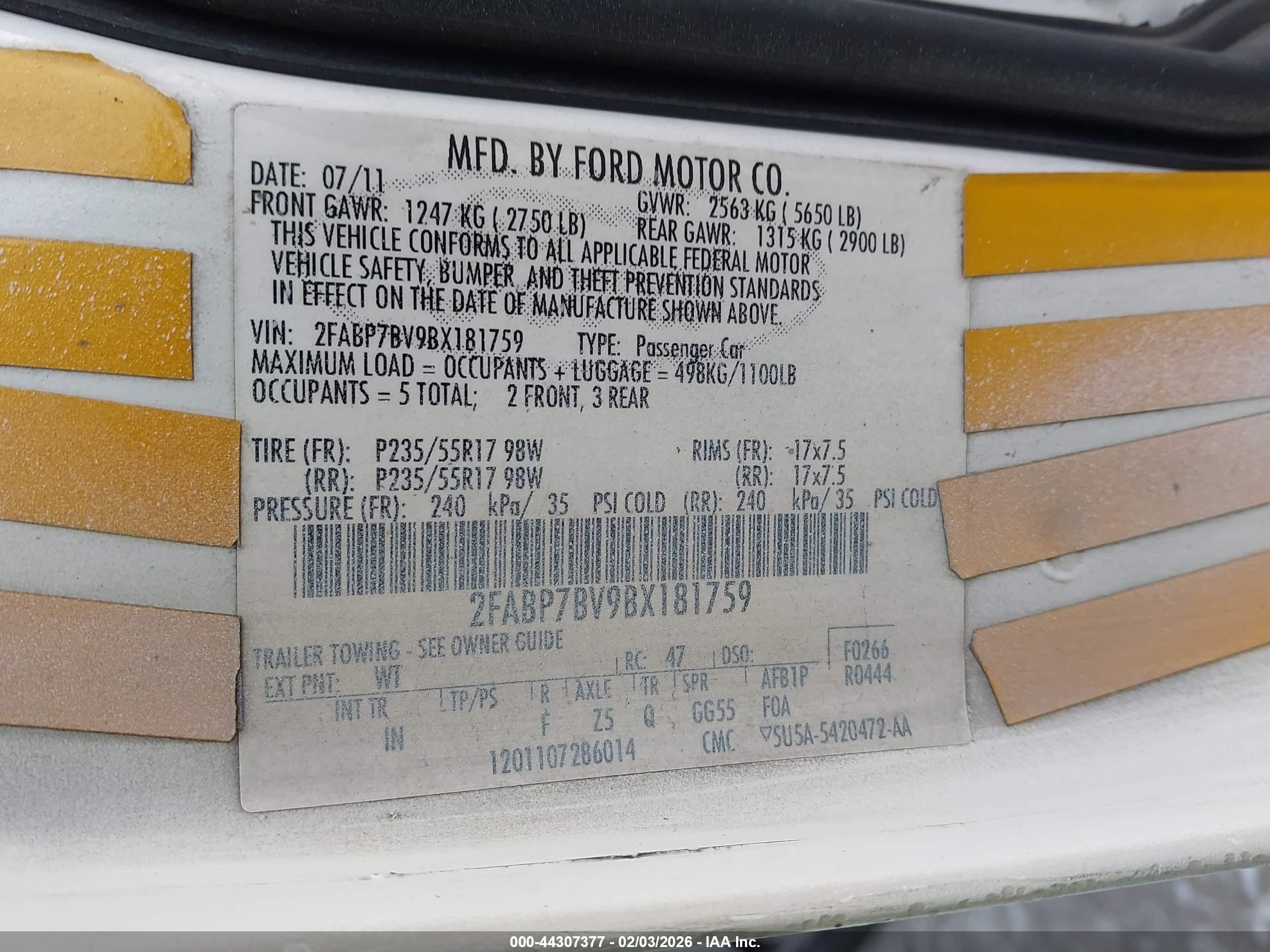 FORD CROWN image 9