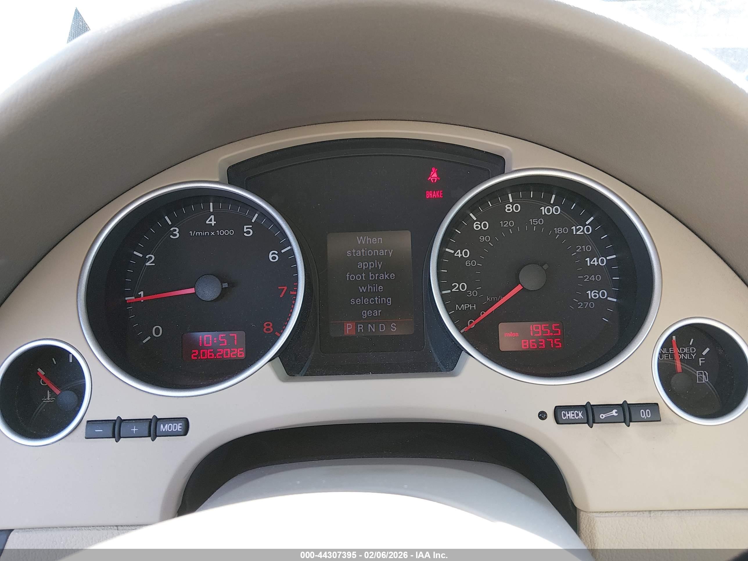 AUDI A4 image 7