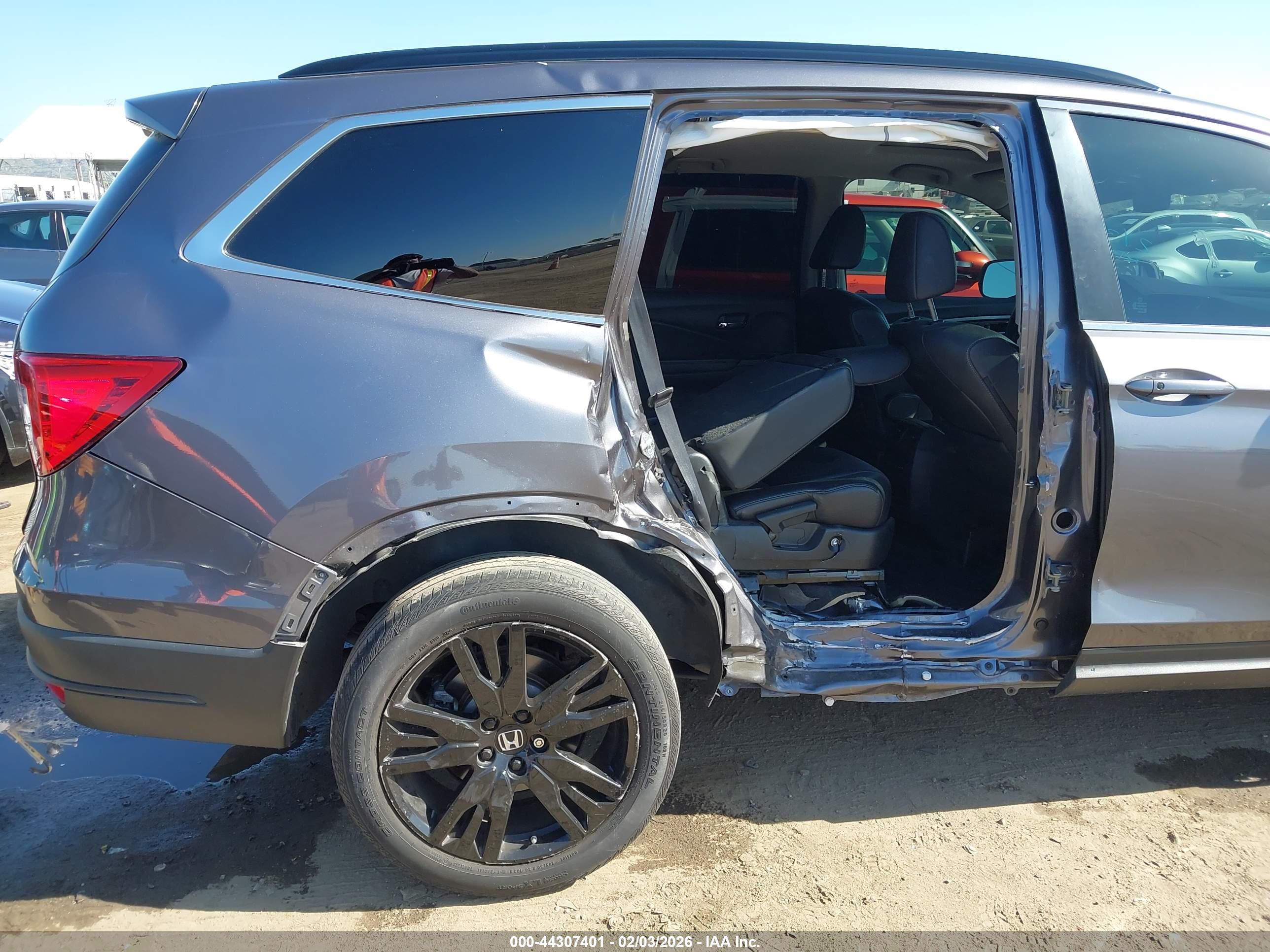 HONDA PILOT image 6
