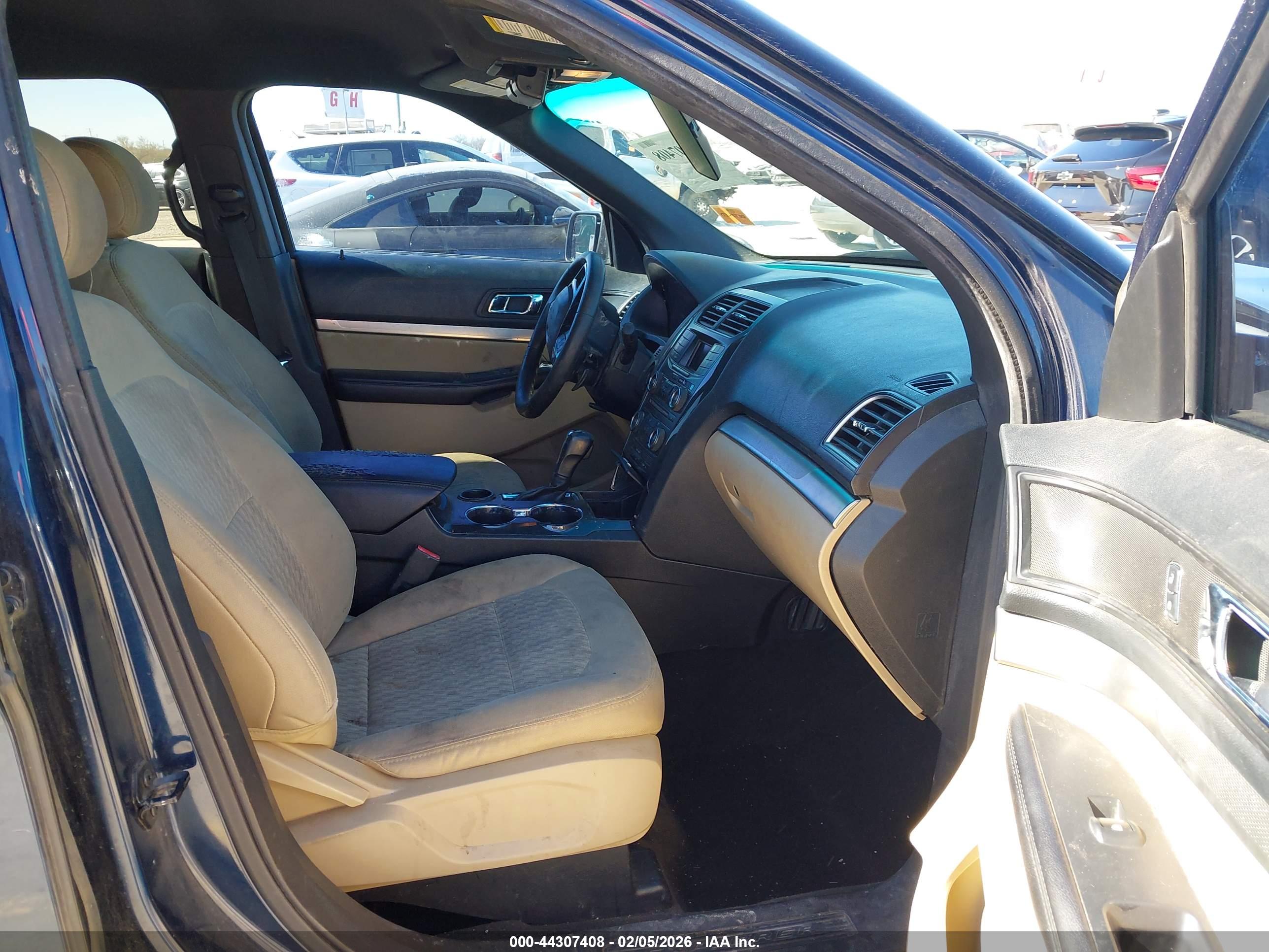 FORD EXPLORER image 5