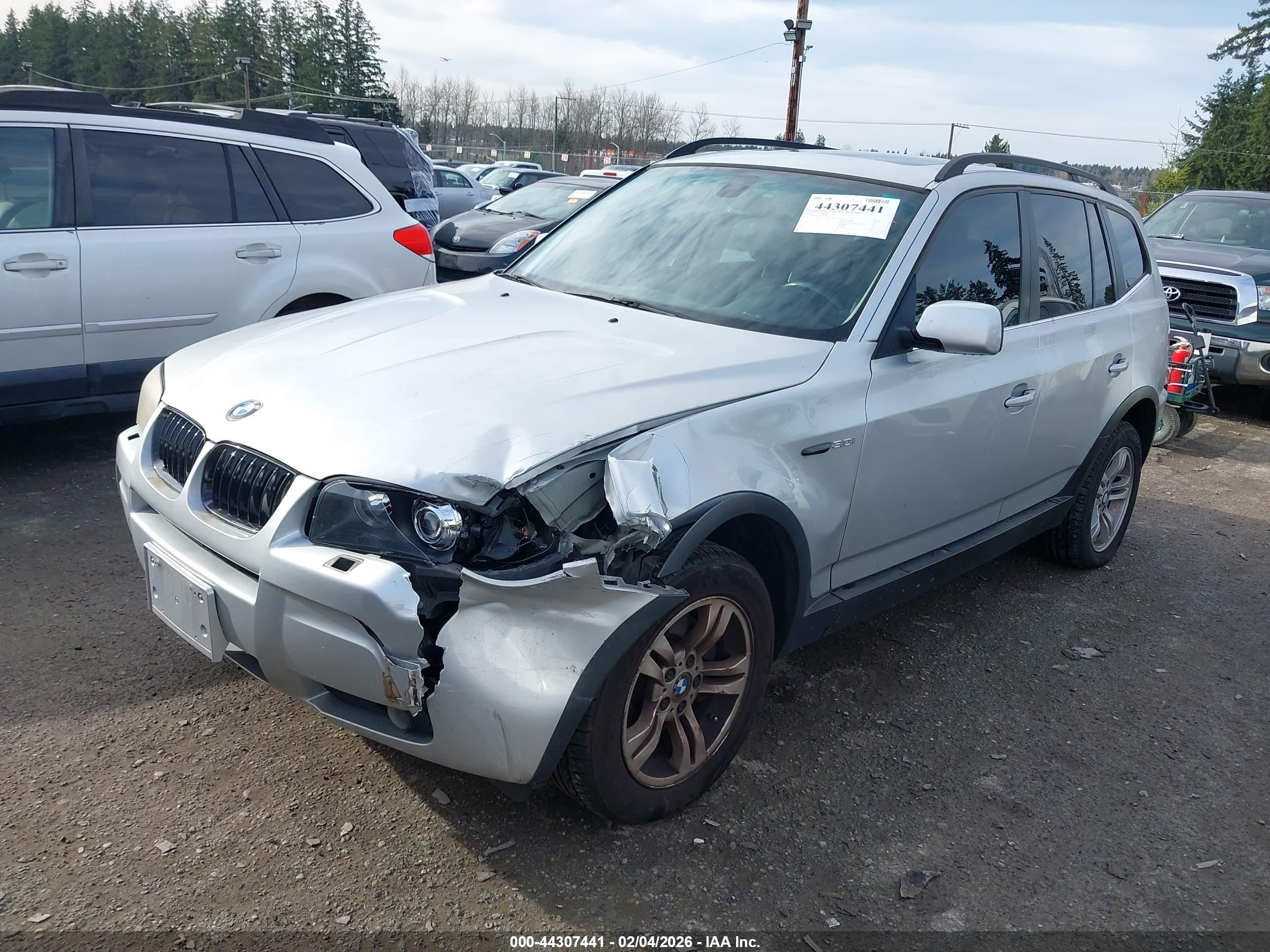 BMW X3 image 2